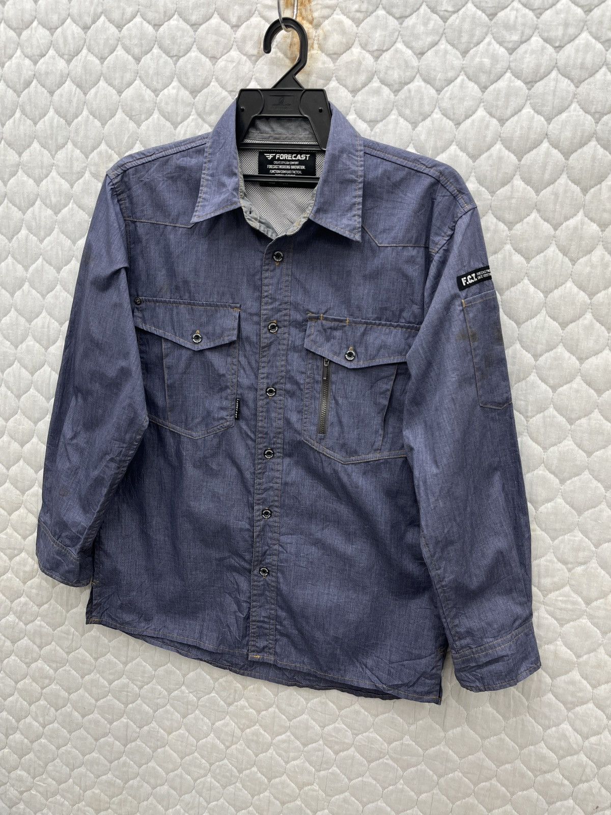 🔥STEALS🔥 FORECAST TACTICAL SHIRTS