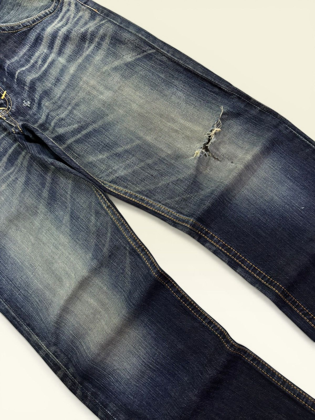 Edwin Vtg Japan Grunge Edwin XV Whisker Fade Distress Jeans Size US 33 - 4 Thumbnail