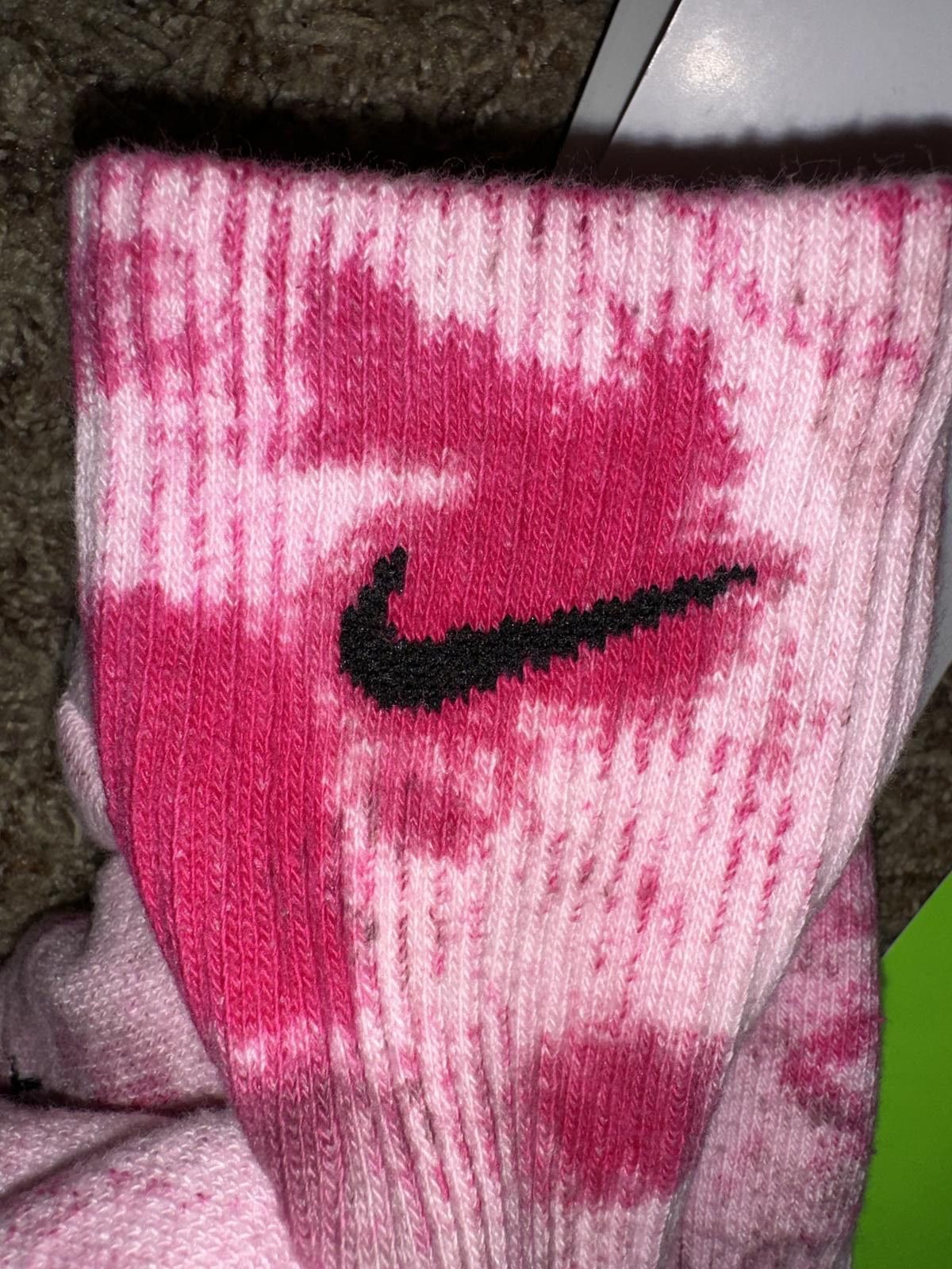 Nike Nike Adult Unisex Everyday Plus Cushioned Crew 2 Pair Pack Tie-Dye Socks Sample Size ONE SIZE - 3 Thumbnail