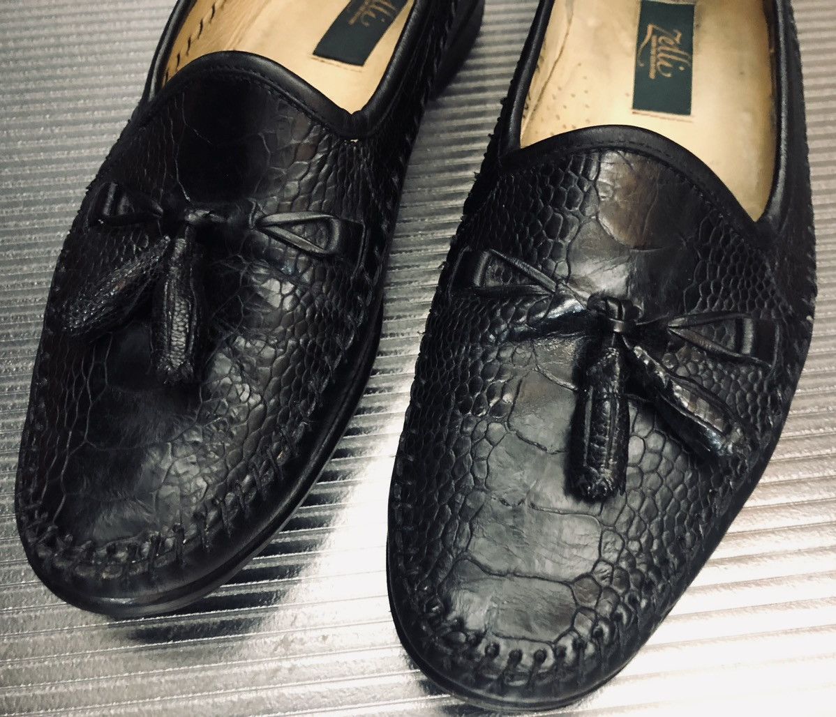 Zelli Roma black ostrich leg tasseled loafer 9.5 M