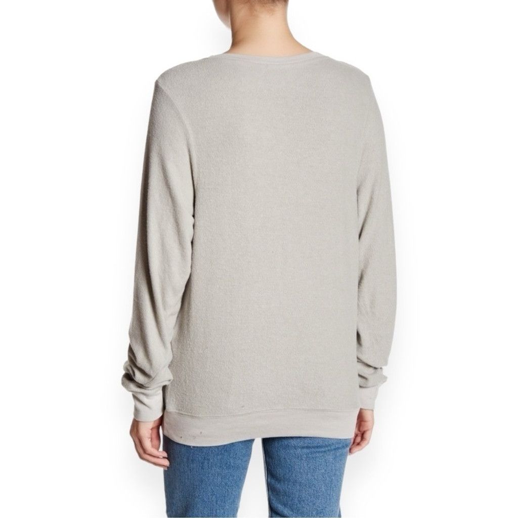 Wildfox Wildfox French Oui Soft Crewneck Long Sleeve Sweater Size XS / US 0-2 / IT 36-38 - 2 Thumbnail