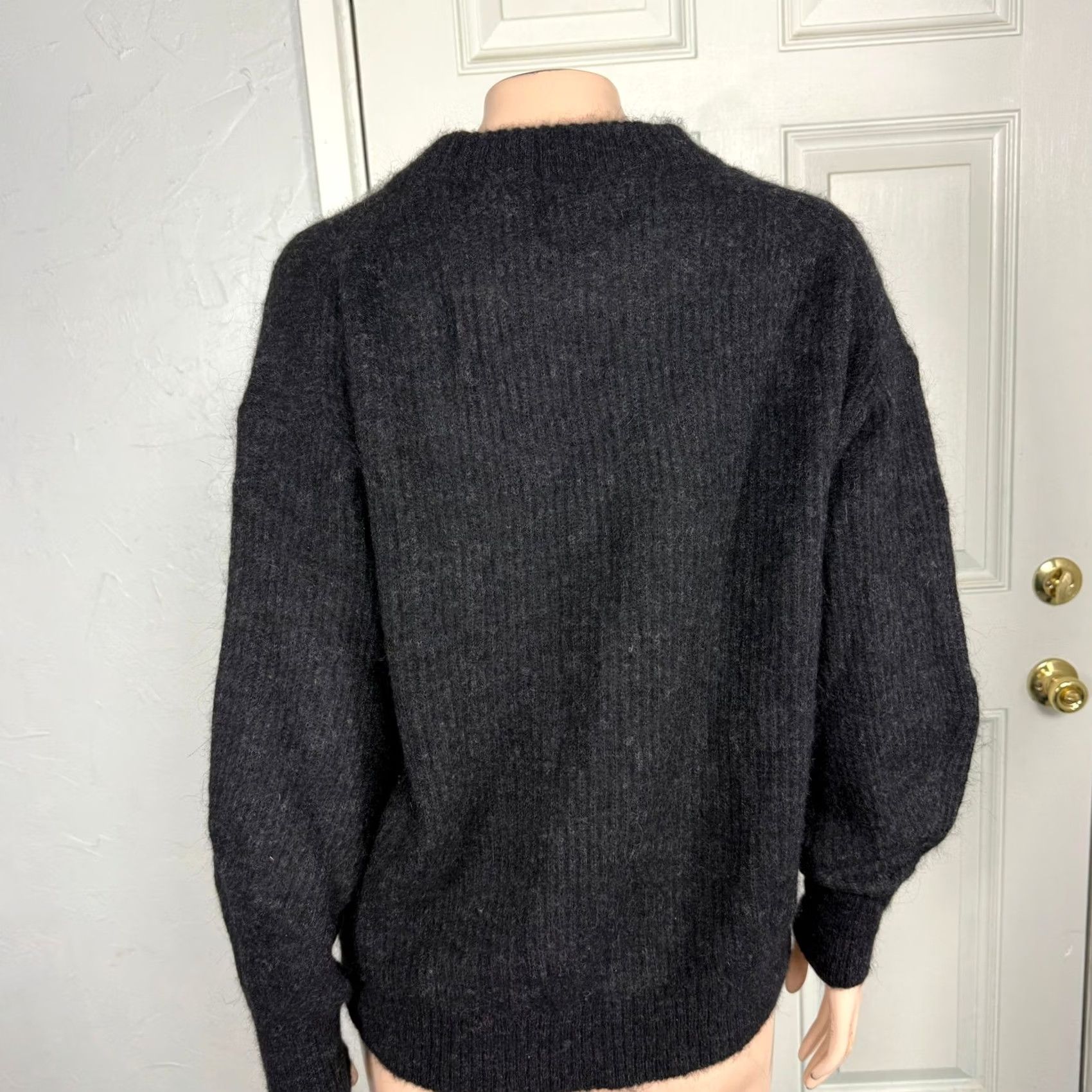 Everlane Everlane Womens Sweater M Wool Alpaca Crew Neck Long Sleeve Black Knit Pullover Vintage No Size M / US 6-8 / IT 42-44 - 4 Thumbnail