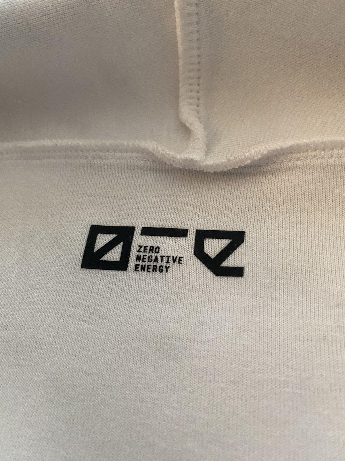 Adidas adidas Z.N.E. Hoodie (Womans) [Berlin] Size XL / US 12-14 / IT 48-50 - 5 Thumbnail