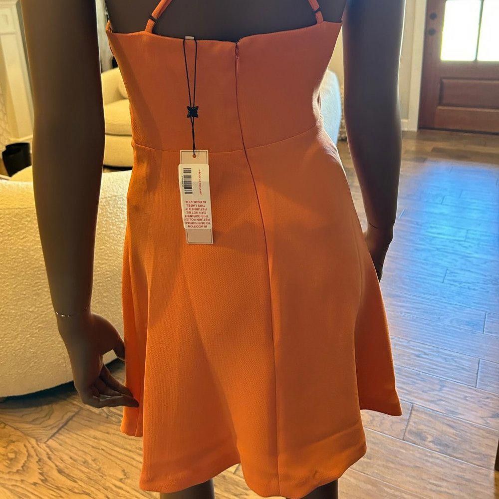 Designer BCBGeneration Plunging Skater Dress in Papaya/Orange Size XS / US 0-2 / IT 36-38 - 5 Thumbnail
