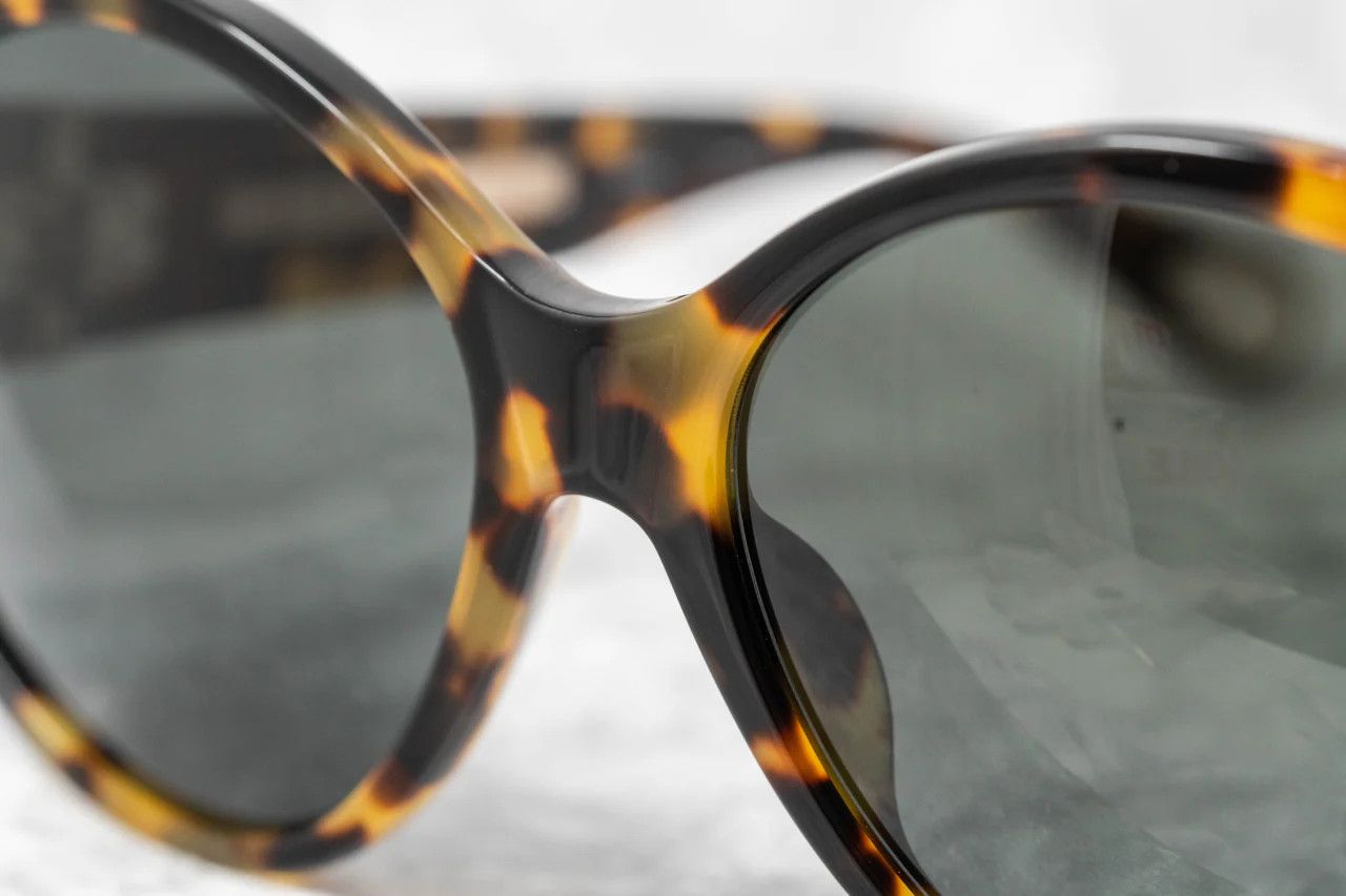 Ann Demeulemeester Ann Demeulemeester Sunglasses Oversized Tortoise and Grey Size ONE SIZE - 13 Thumbnail