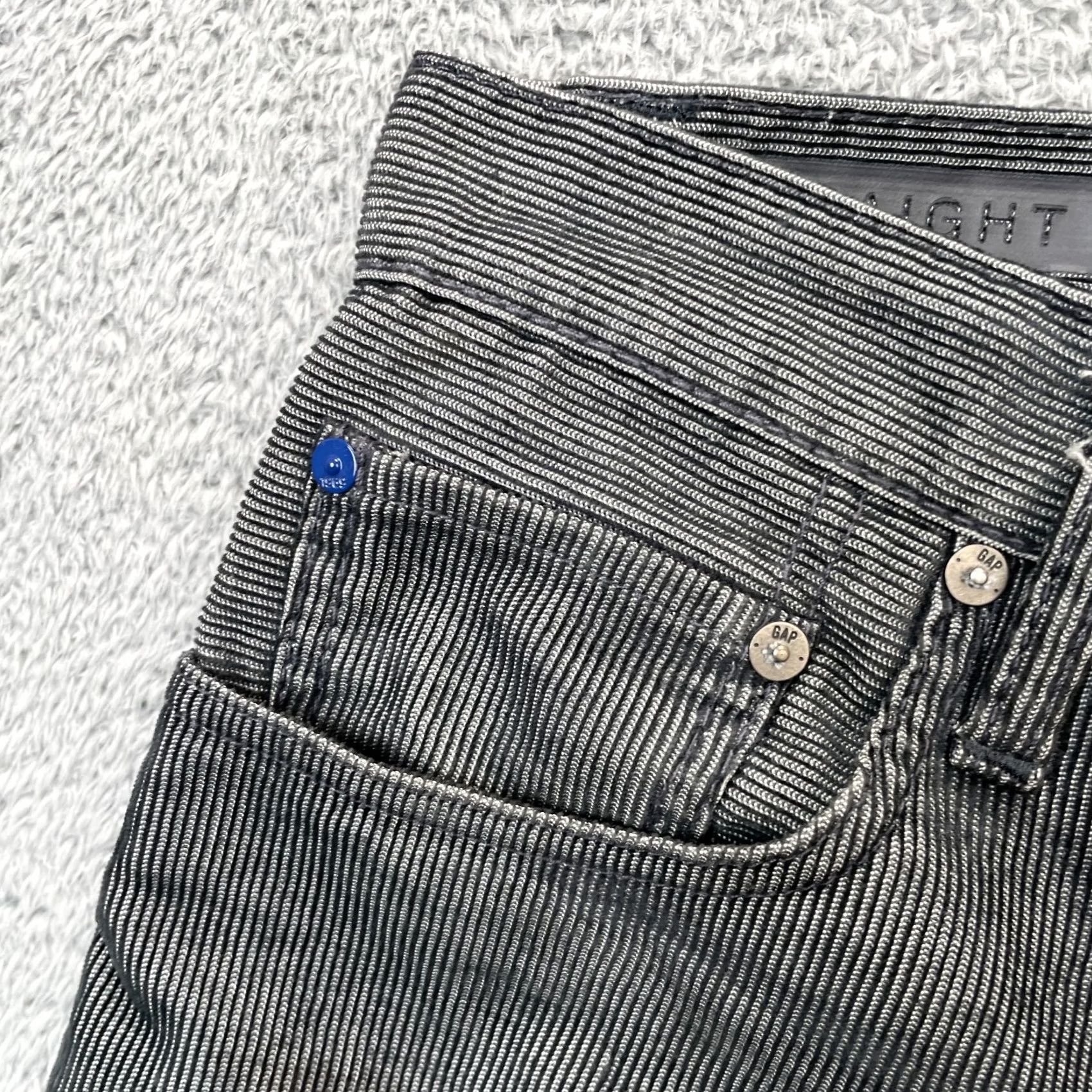 Gap Gap Mens Jeans 29x30 Gray 1969 Straight Leg Denim Cotton Dark Wash 5-Pocket Zip Button Baggy? Size US 29 - 5 Thumbnail