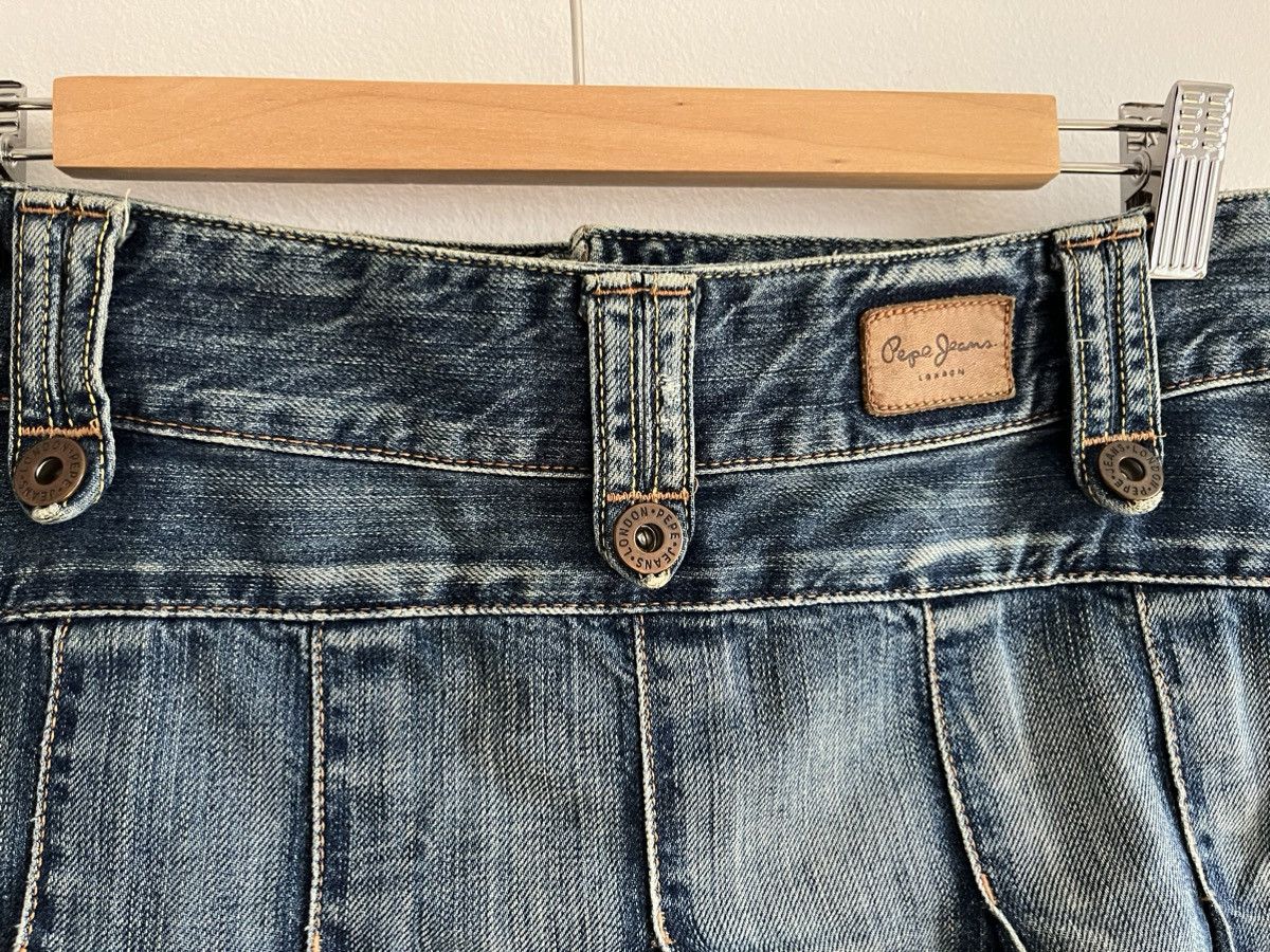 Pepe Jeans × Vintage Vintage PEPE Jeans Distressed Denim Pleated Mini Skirt Size 32" / US 10 / IT 46 - 5 Thumbnail