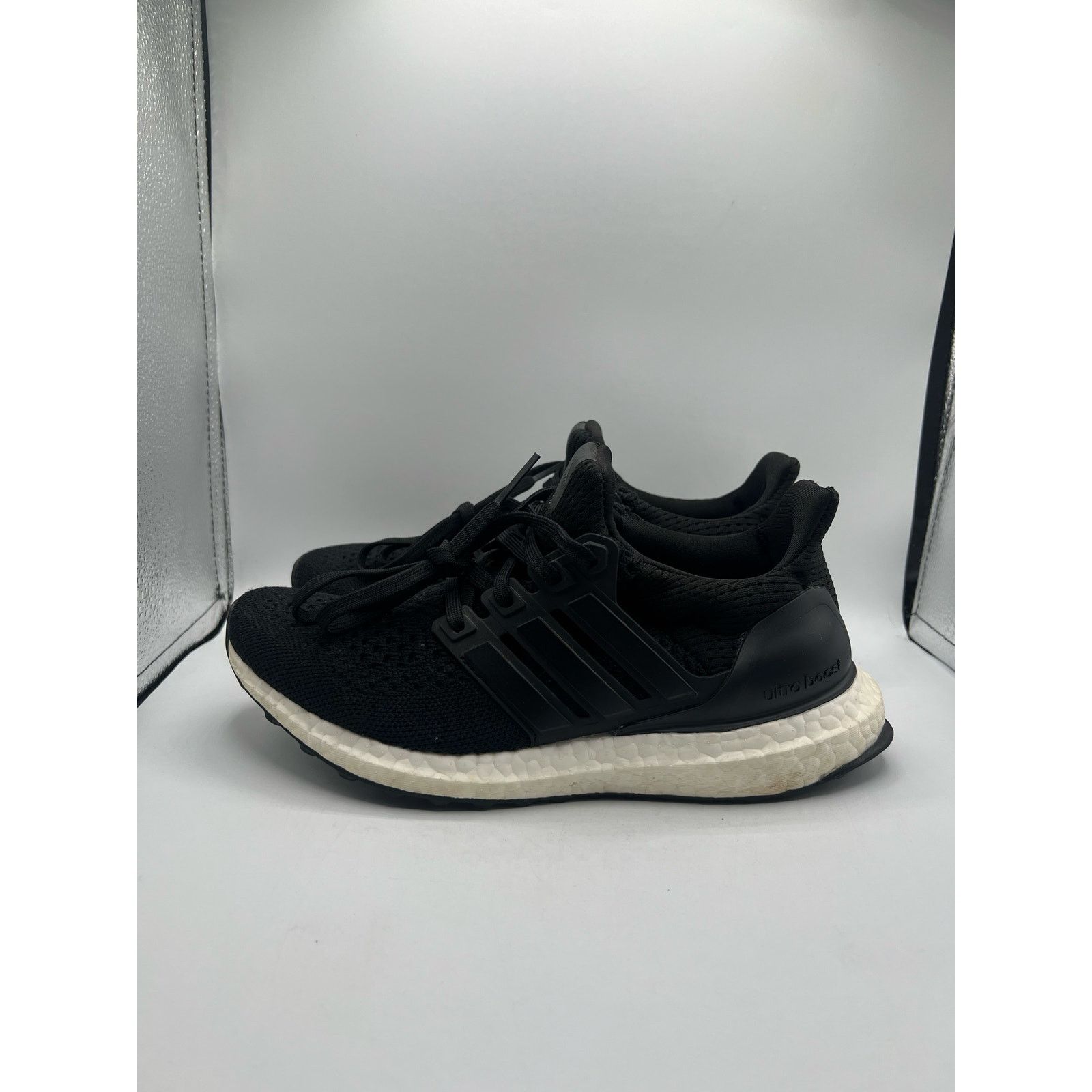 Adidas Adidas UltraBoost 1.0 J “Double Black” size 5y/6.5 women’s Size US 5 / EU 37 - 1 Thumbnail
