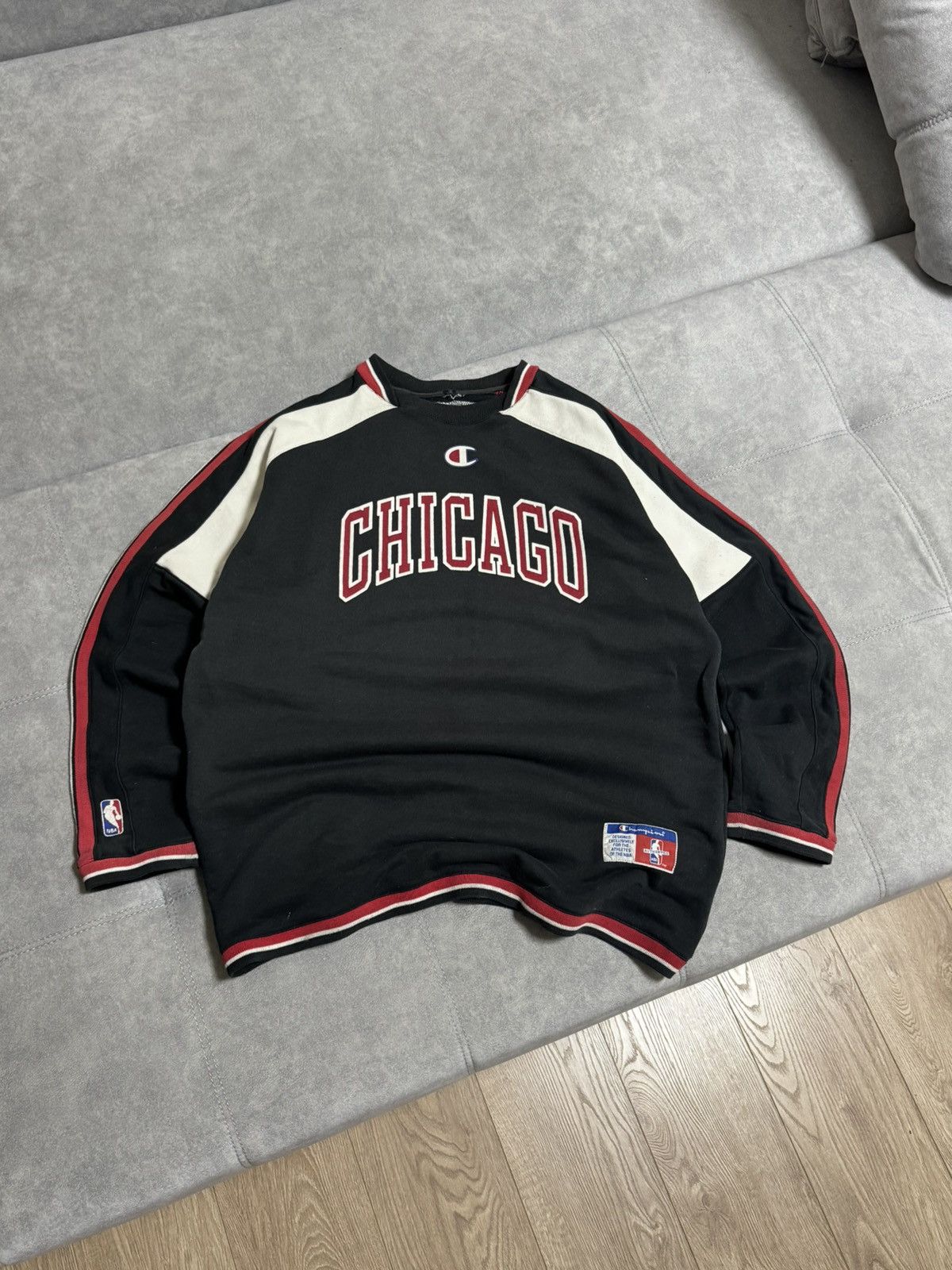 Champion Rare Vintage Chicago Bulls Champion NBA 90s Men’s Sweatshirt Size US L / EU 52-54 / 3 - 1 Thumbnail