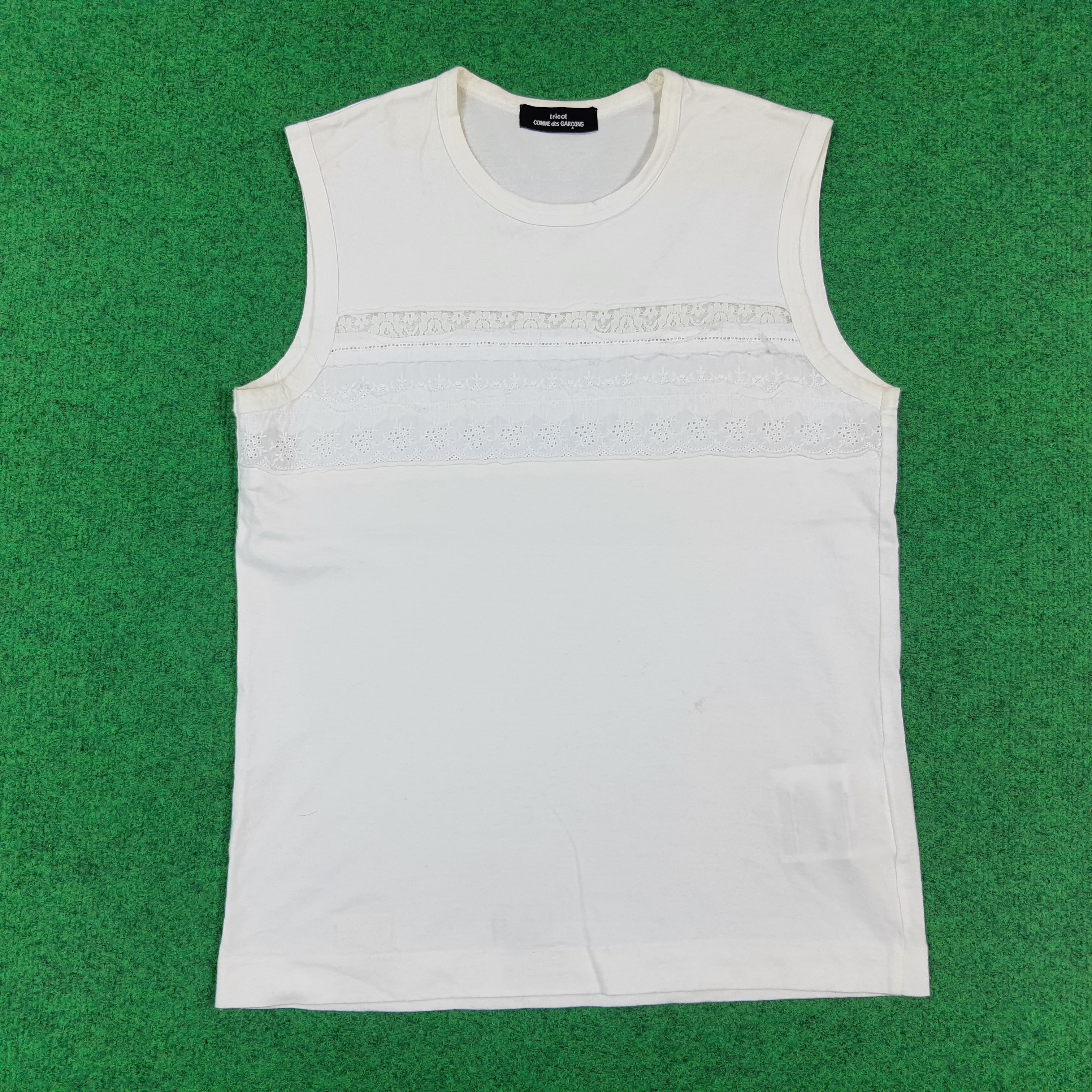 Tricot Comme des Garcons Vintage 2005 tricot Comme Des Garcons Lace Trim Tank Top Size S / US 4 / IT 40 - 1 Thumbnail