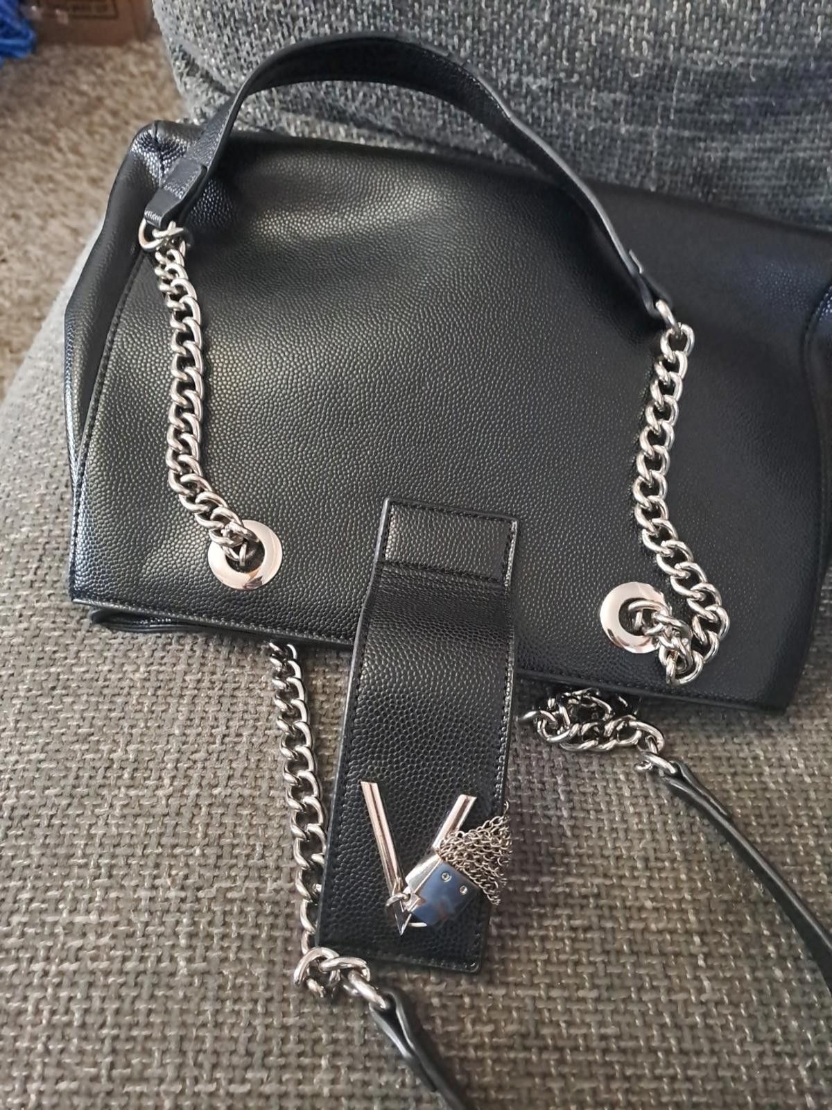 Valentino Valentino Ladies Black Leather Handbag Chain Strap Valentino Size ONE SIZE - 9 Thumbnail