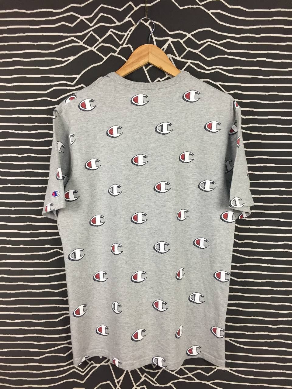 Champion × Vintage Vtg Champion Heritage Athletic Apparel All Over Print Tee Size US L / EU 52-54 / 3 - 4 Thumbnail