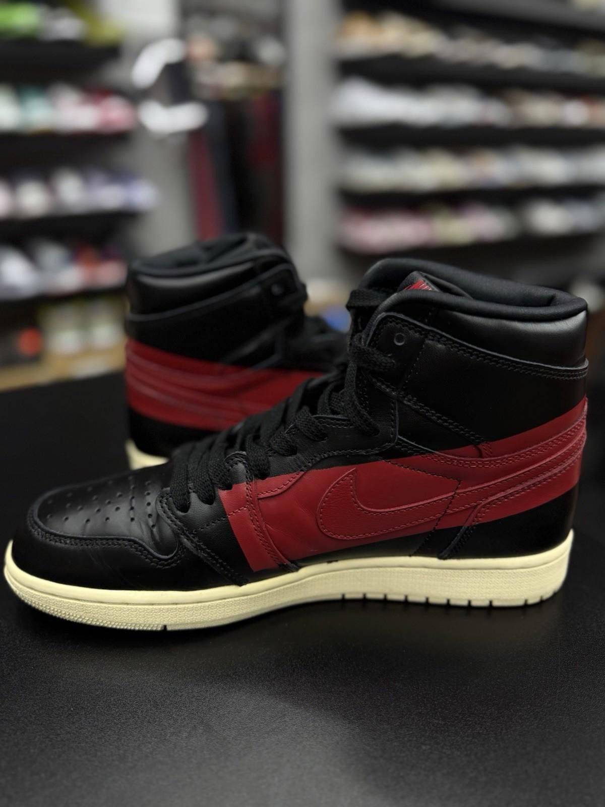 Jordan Brand Air Jordan 1 Retro OG Defiant Couture (10) BQ6682-006 Nike Size US 10 / EU 43 - 6 Thumbnail