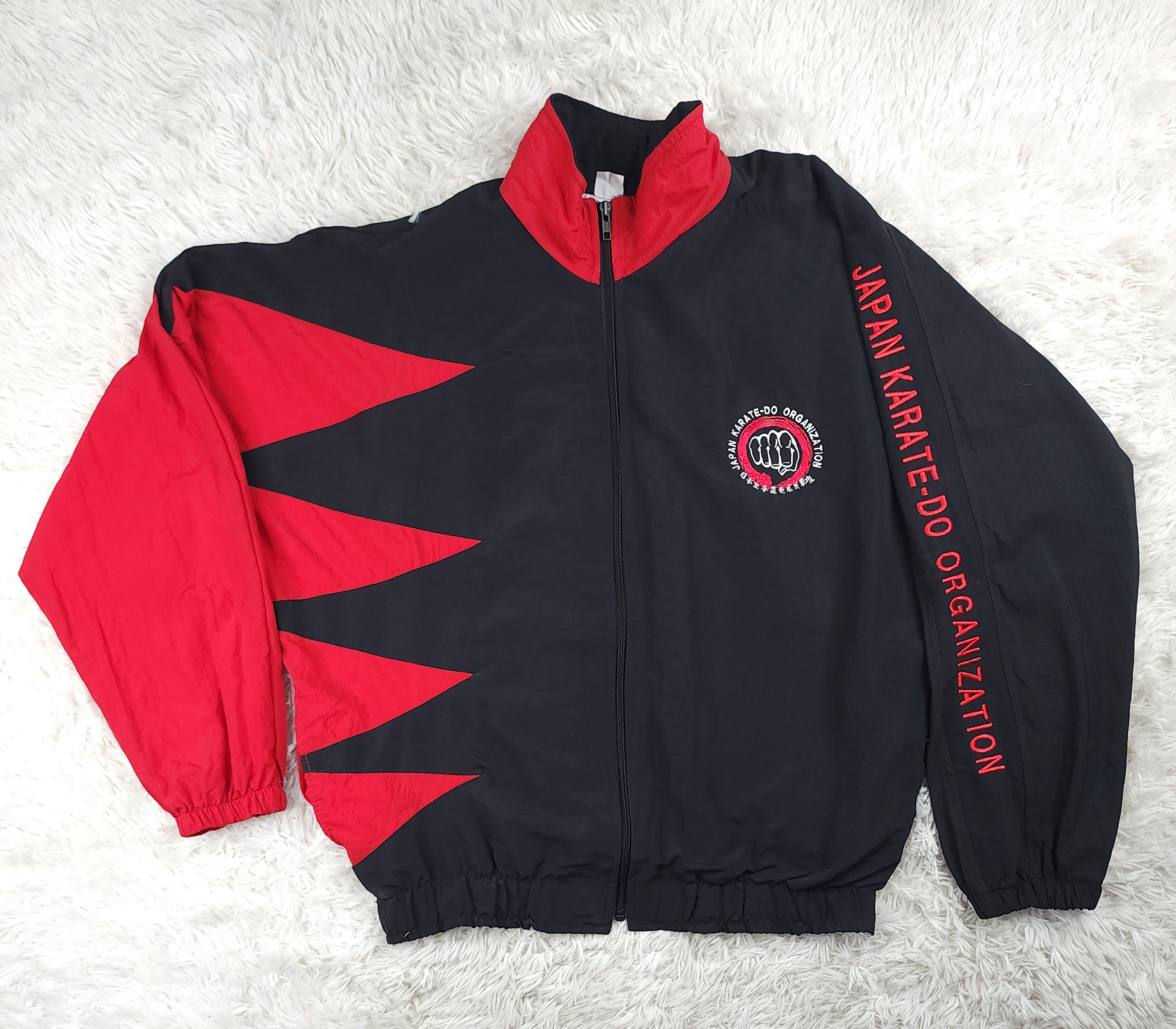 Vintage Vintage Japan Karate-Do Organization windbreaker jacket Size US M / EU 48-50 / 2 - 1 Thumbnail