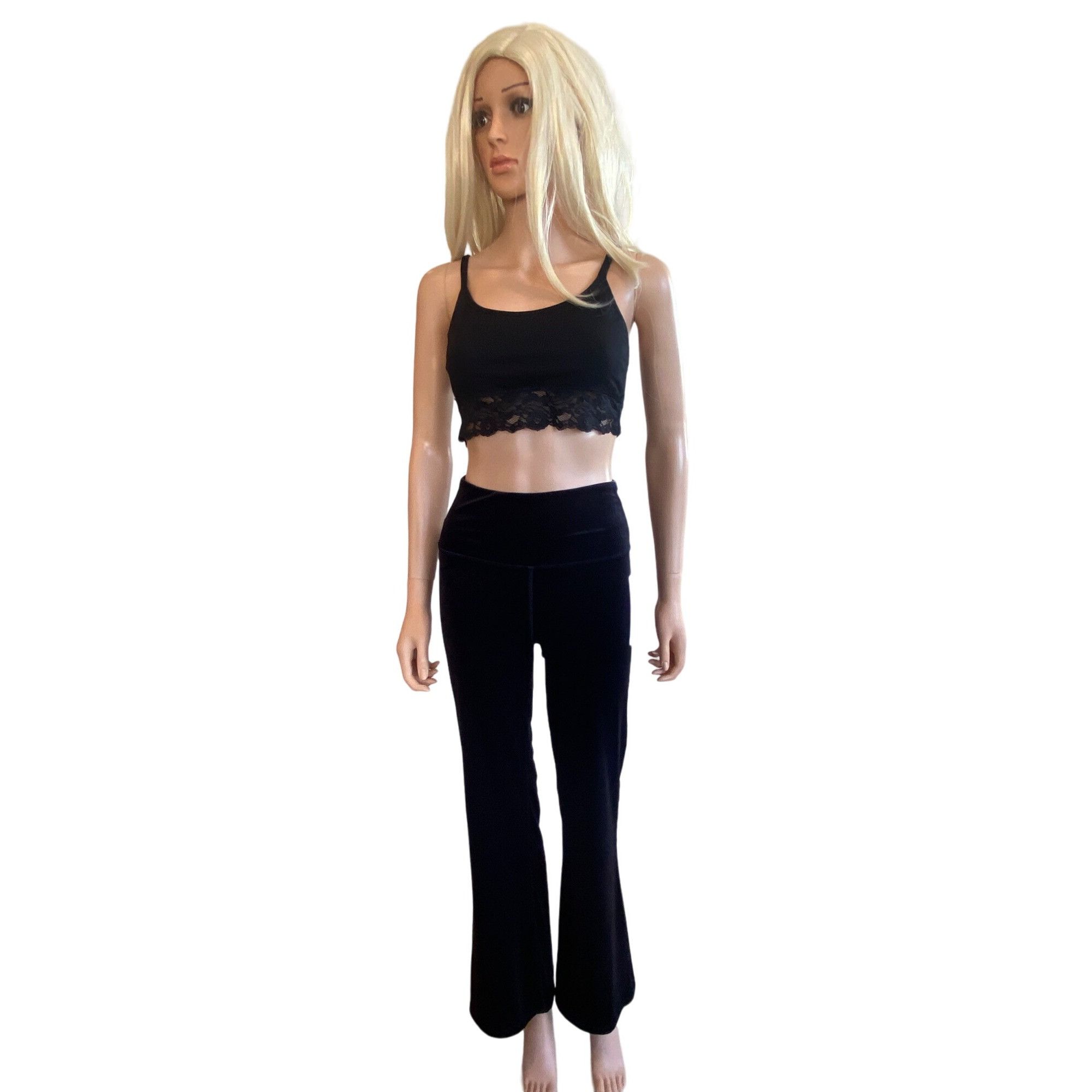 Athleta NWT Athleta XS Elation Velvet Flare Pant Black Pants High-Ri Size 26" / US 2 / IT 38 - 2 Thumbnail