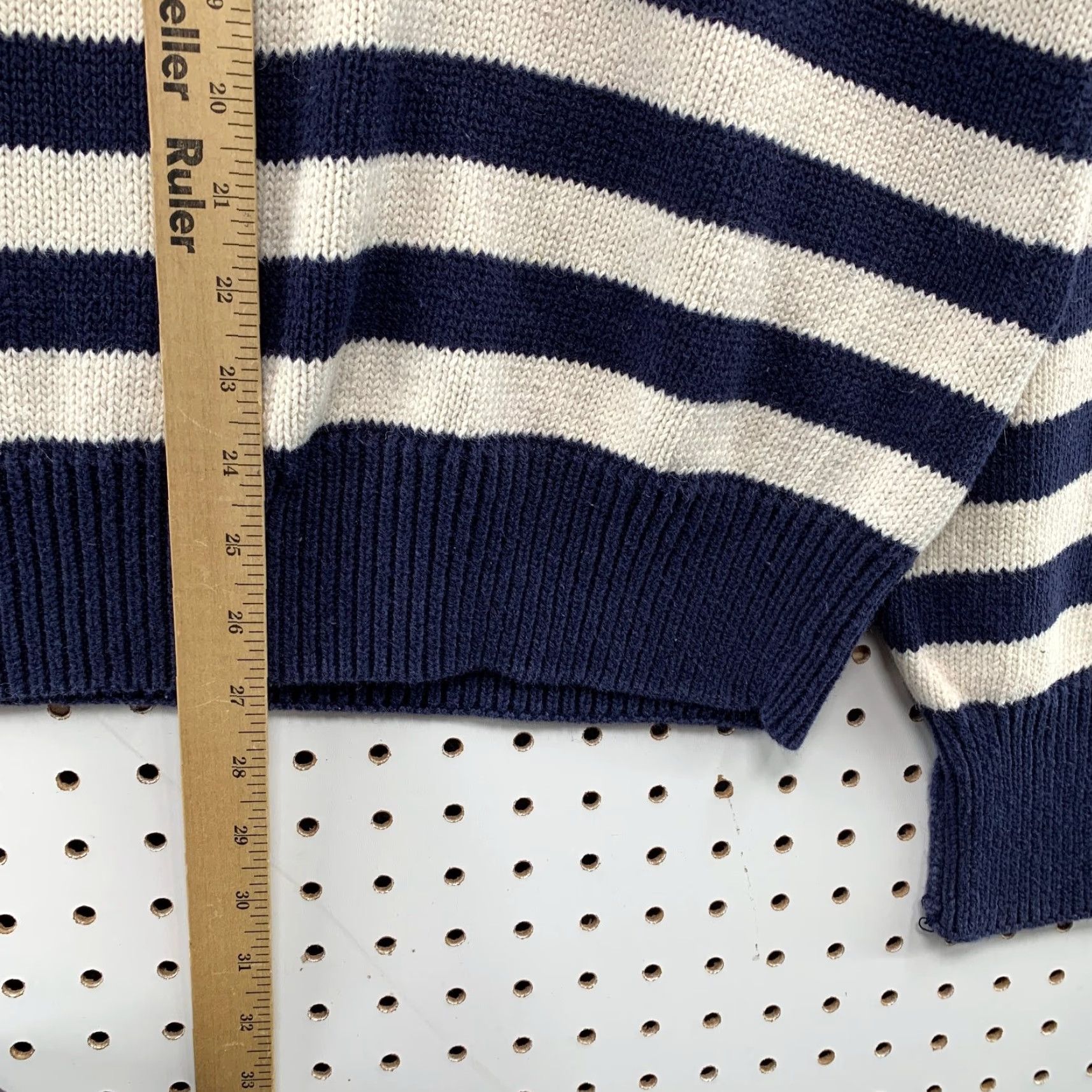 Vintage VINTAGE Structure Sweater Mens XL Eagle USA Flag Red Striped Knit Pullover Shirt Pullover Mens XL Red Eagle USA Flag Striped Knit Pullover Size US XL / EU 56 / 4 - 7 Thumbnail