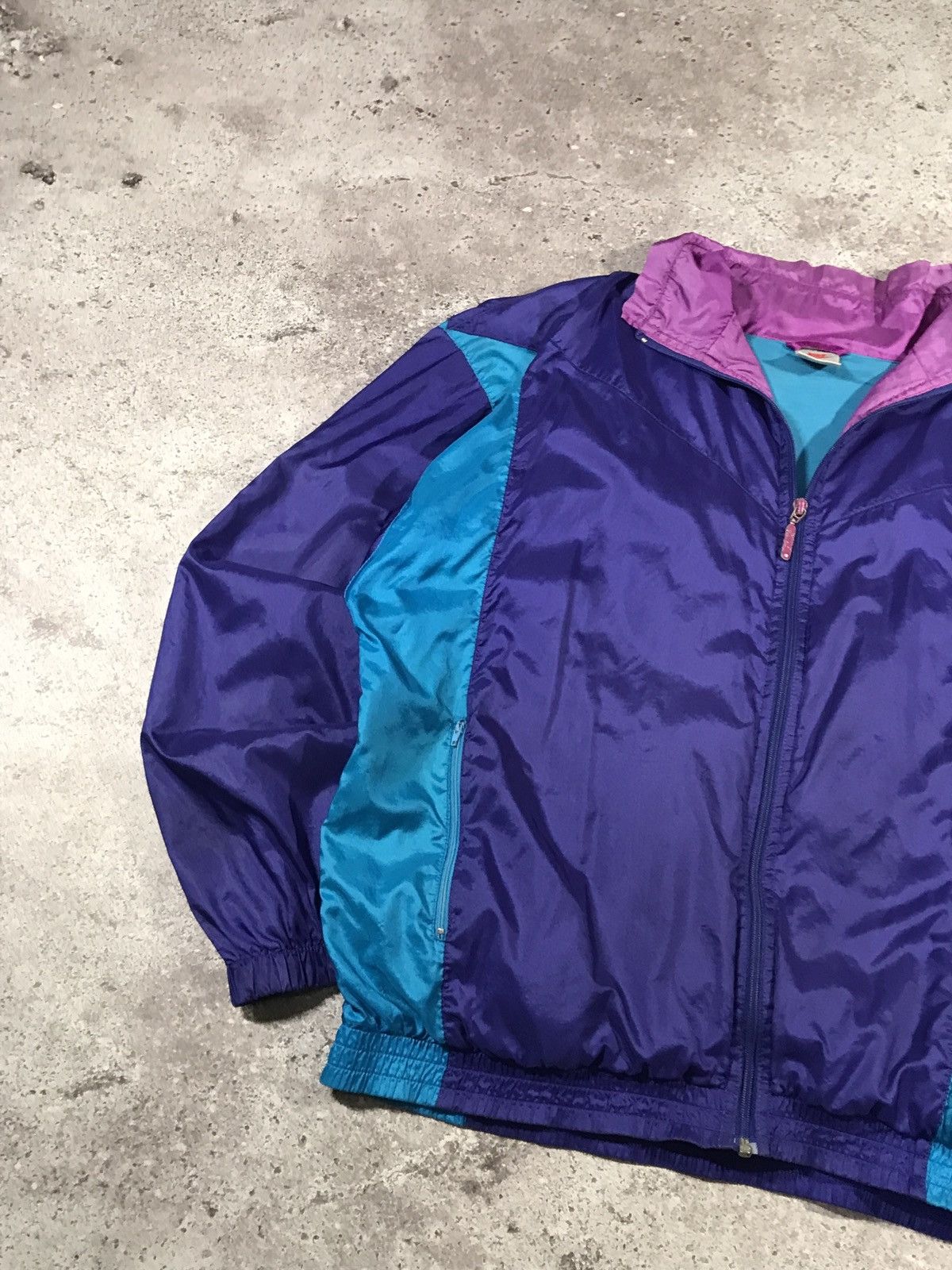 Nike Vintage 90s Nike Track Jacket Zip Men’s Embroiled Logo L Size US L / EU 52-54 / 3 - 3 Thumbnail