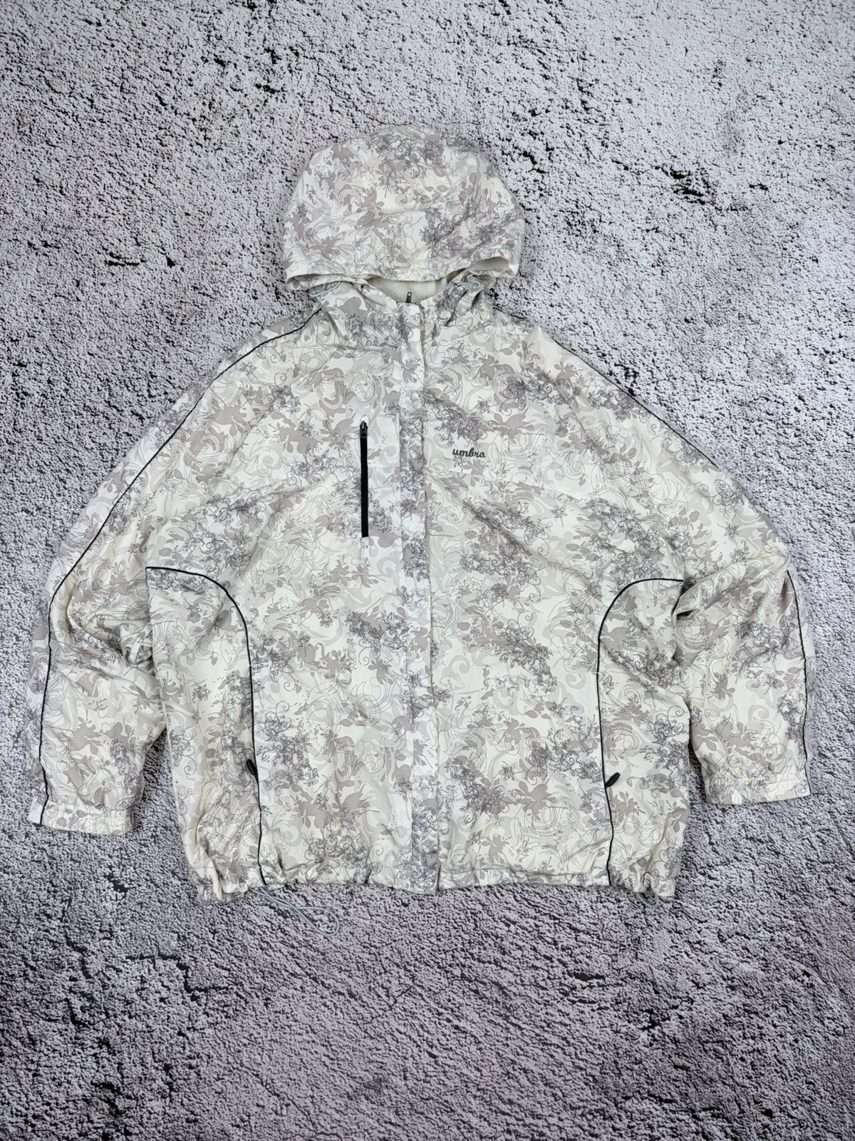 Umbro Vintage Umbro Y2K All Over Print Tribal Zip Hooded Jacket Size US L / EU 52-54 / 3 - 1 Thumbnail