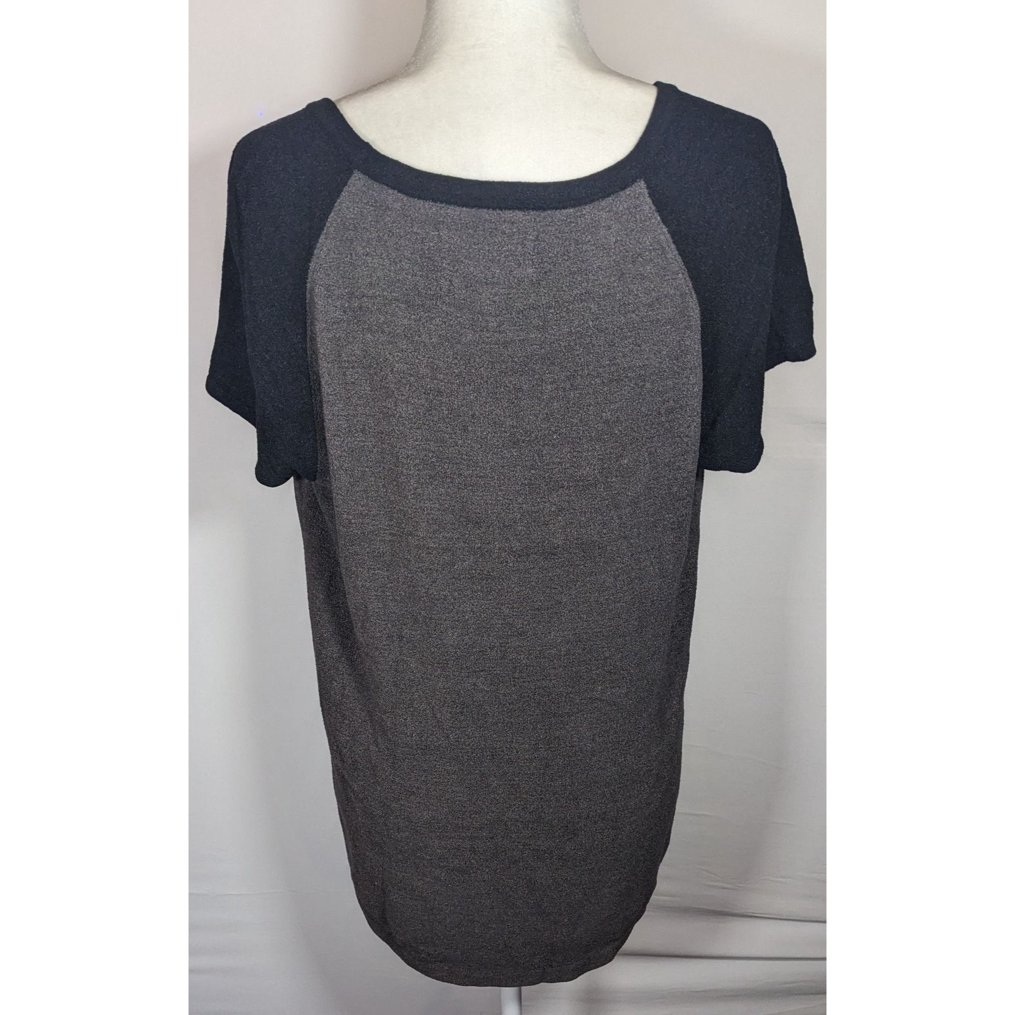Disney Disney x Barefoot Dreams Black And Grey Top Size S / US 4 / IT 40 - 5 Thumbnail