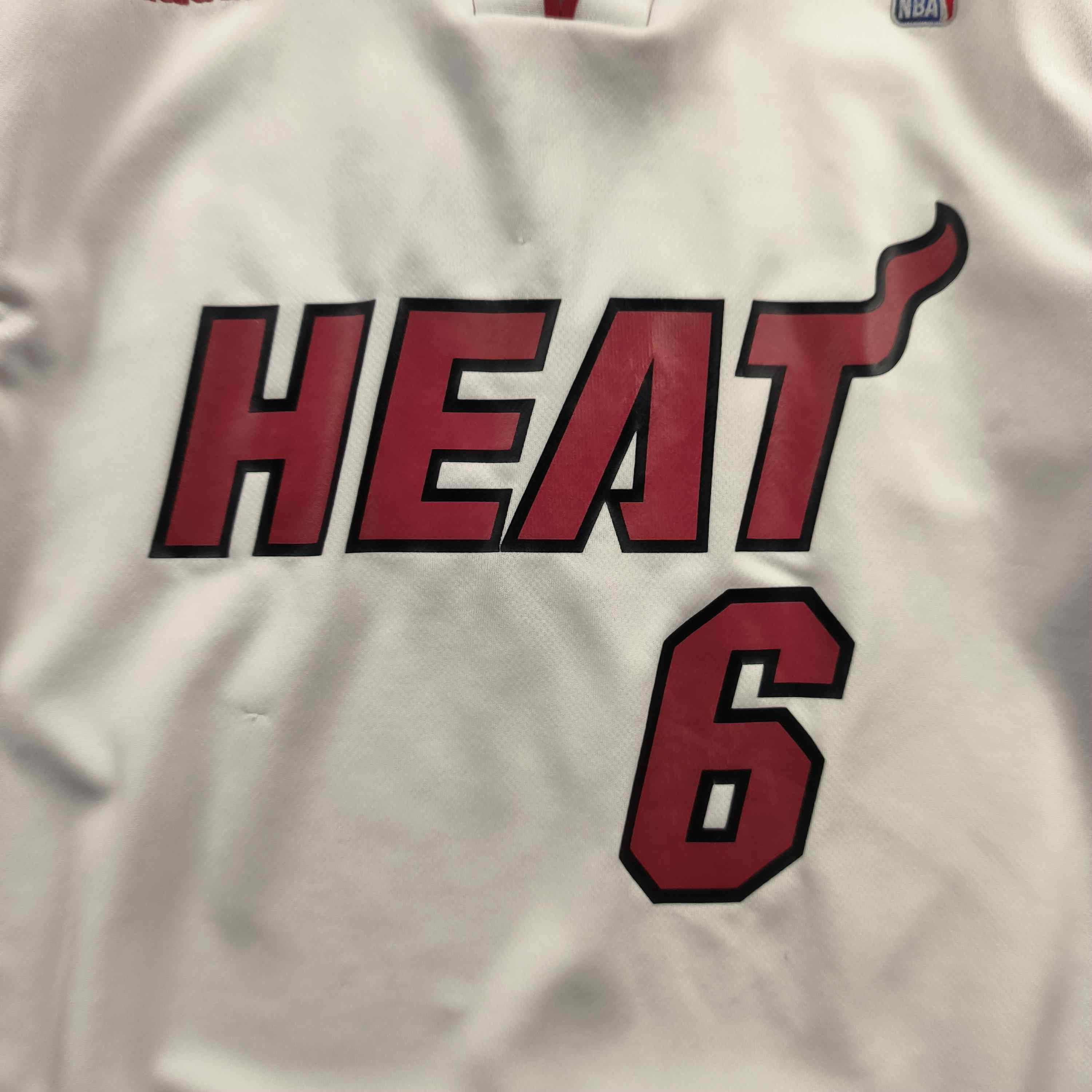Adidas Miami Heat LeBron James Adidas NBA jersey size S Size US S / EU 44-46 / 1 - 3 Thumbnail