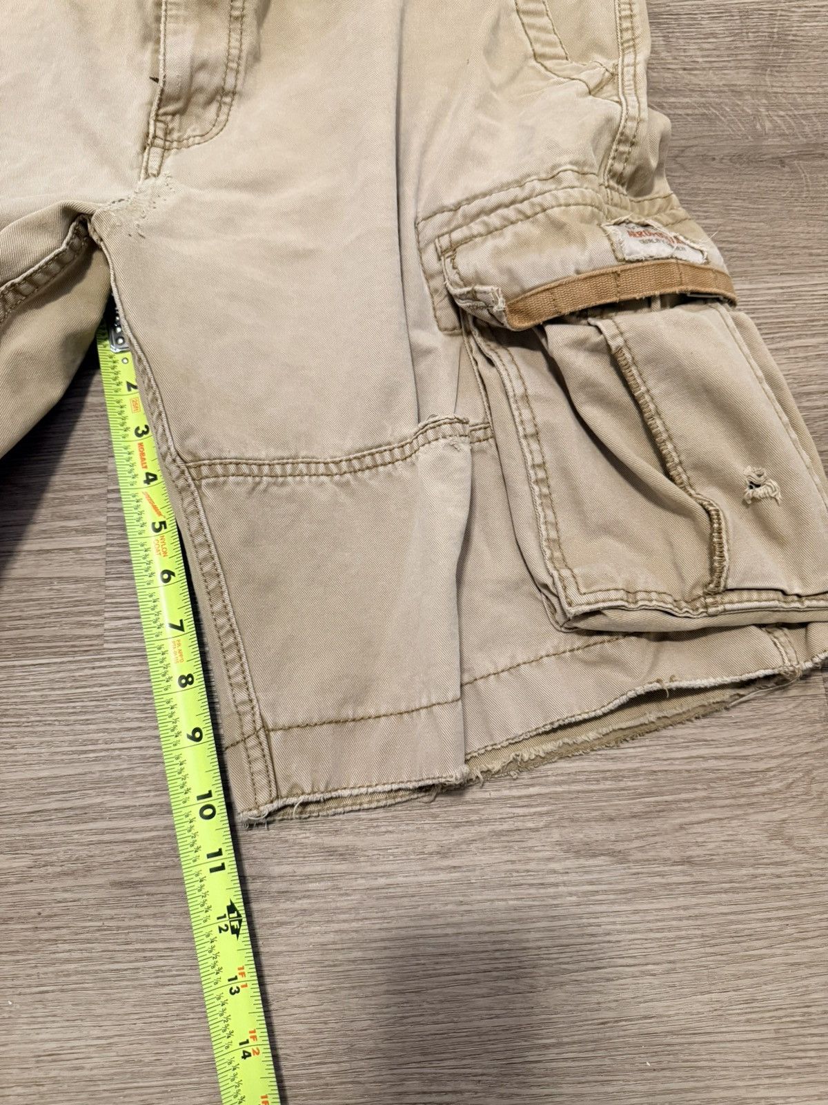 Aeropostale Y2K khaki Aeropostale cargo shorts Size US 36 / EU 52 - 9 Thumbnail
