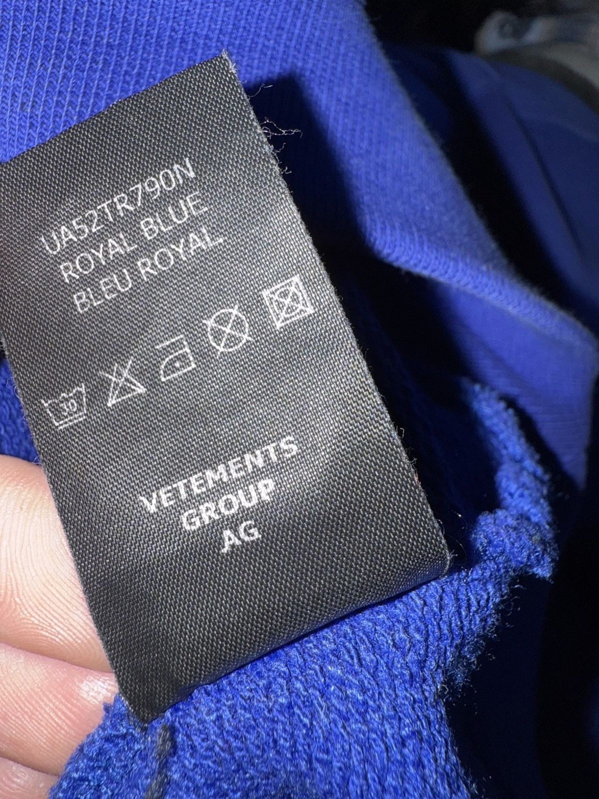 Vetements Vetements Dolphin Hoodie Size US M / EU 48-50 / 2 - 9 Thumbnail