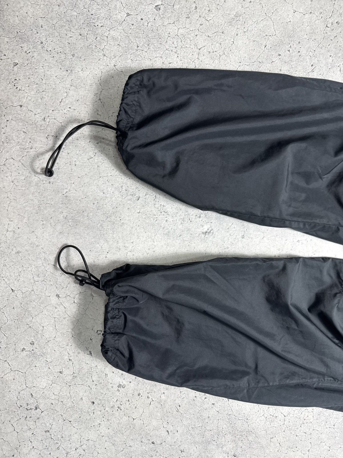 Nike Nike Nylon Track Pants Baggy Drill Swoosh Y2K Black Size US 34 / EU 50 - 3 Thumbnail