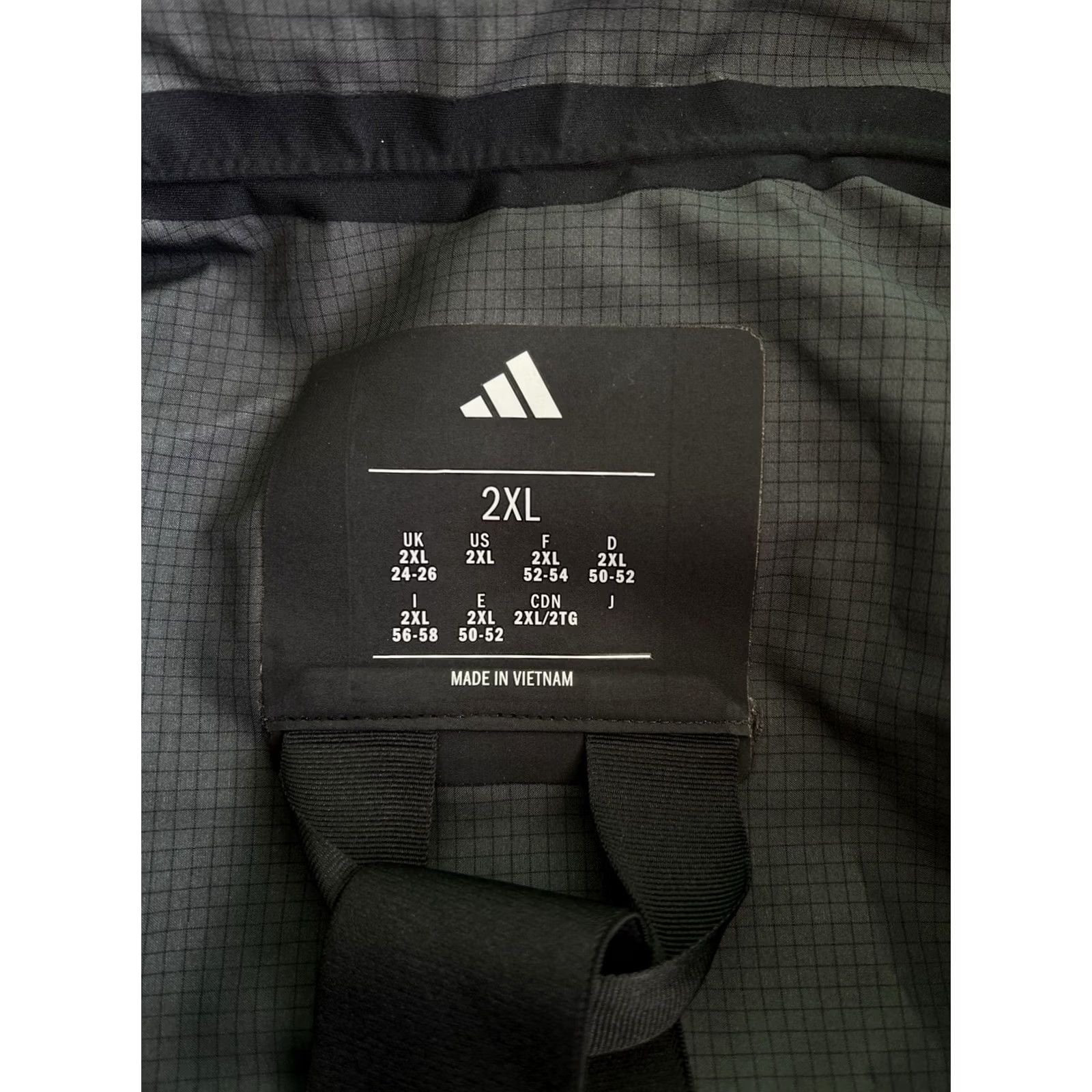 Mercedes-Benz ADIDAS AMG PETRONAS MERCEDES FORMULA 1 RAIN WINDBREAKER JACKET WOMEN'S 2XL Size XXL / US 16-18 / IT 52-54 - 5 Thumbnail