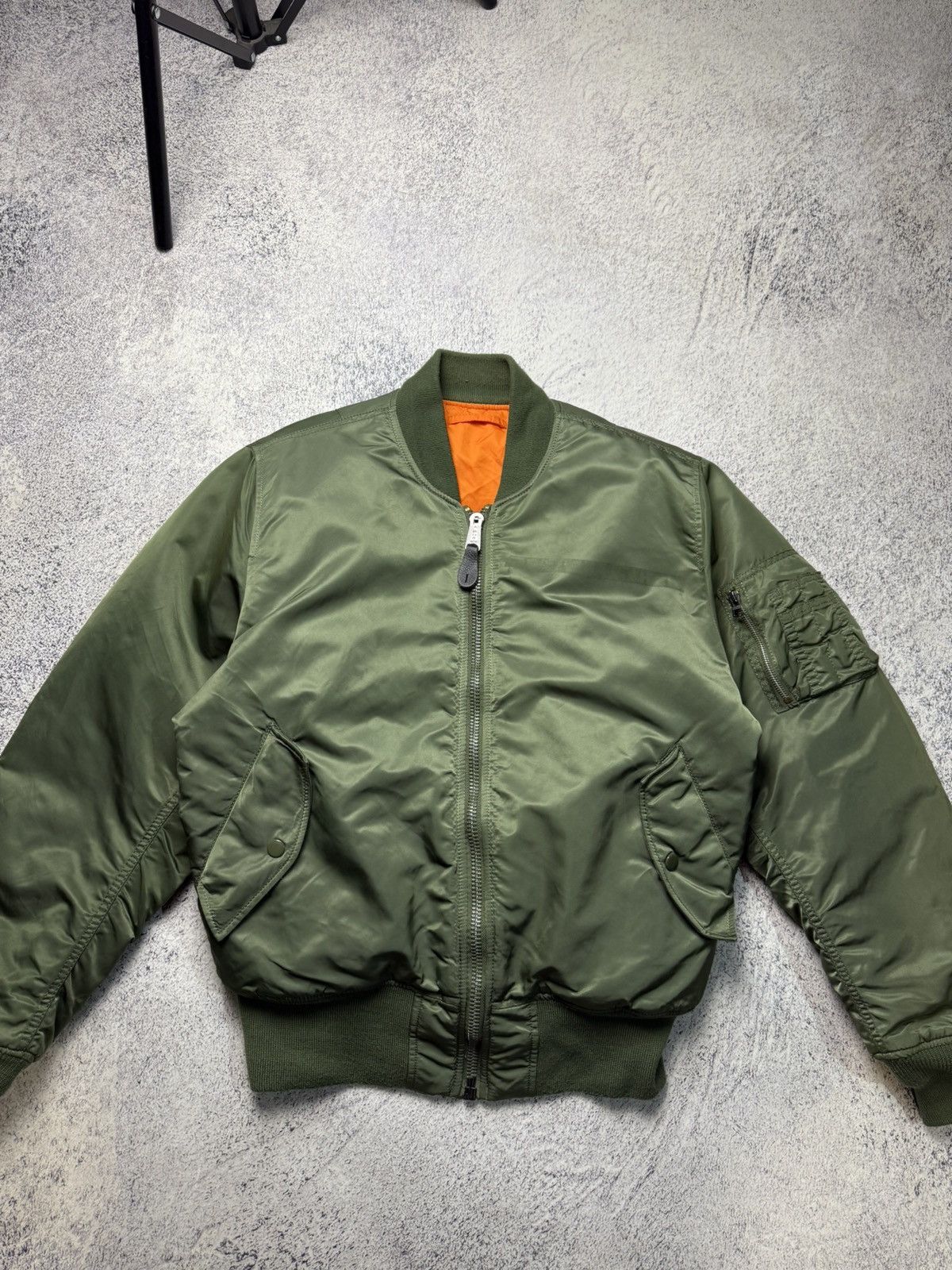 Alpha Industries Vintage Alpha Industries Green Bomber Jacket MA1 USA Size US M / EU 48-50 / 2 - 2 Thumbnail