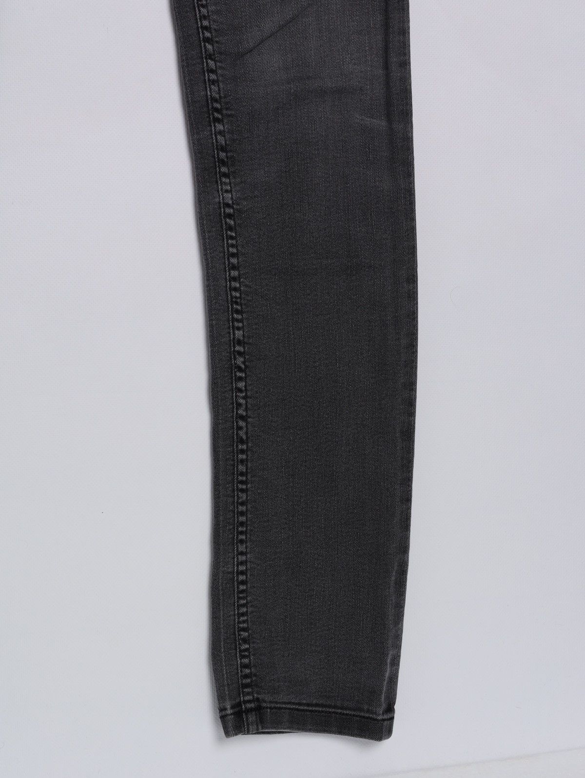 Burberry Burberry London Grey Denim Jeans Size 27" / US 4 / IT 40 - 3 Thumbnail