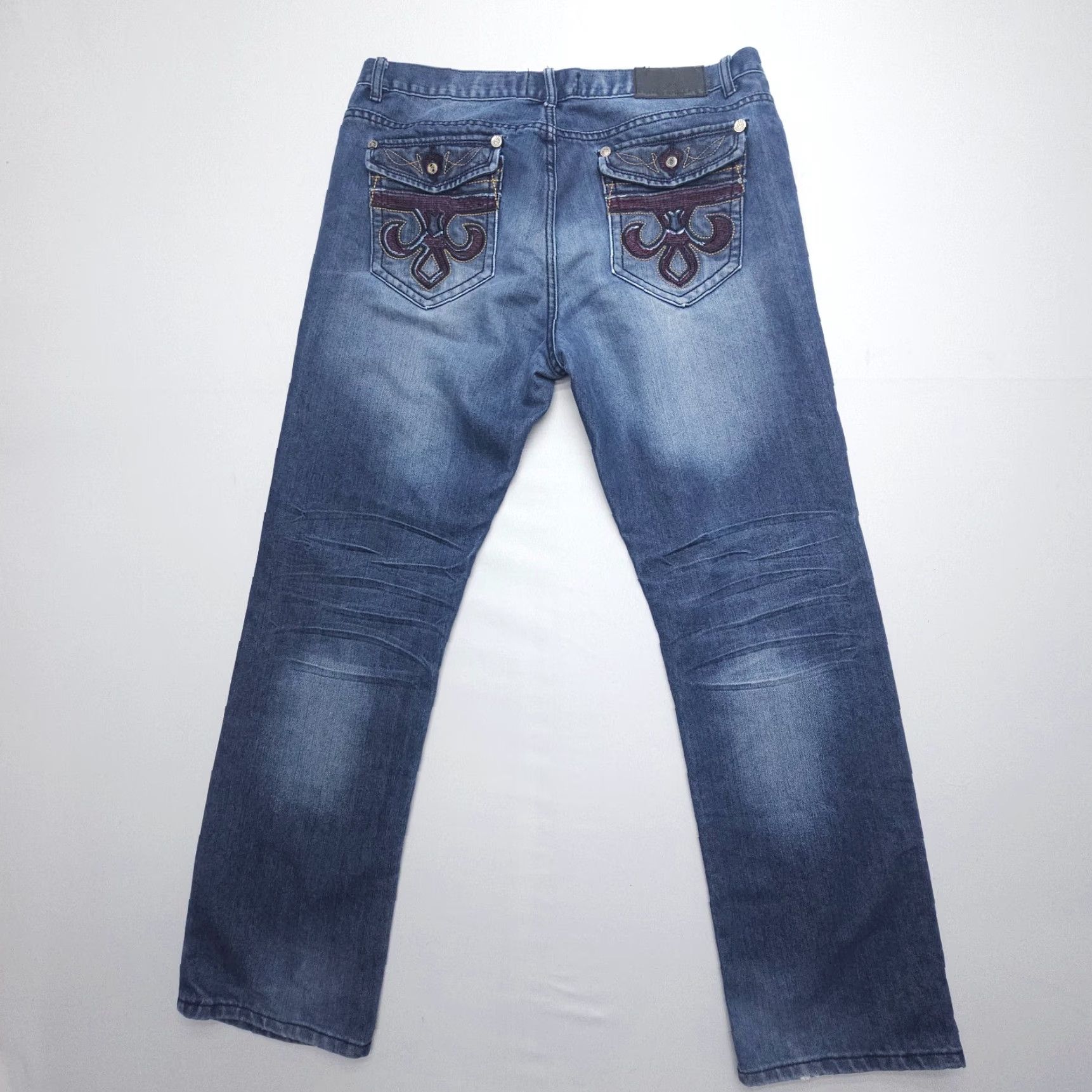 Vintage Raw Diamond Jeans Mens 36x32 Straight Dark Wash Embroidered 5-Pocket Denim Zip Blue Intl? Size US 36 / EU 52 - 2 Thumbnail