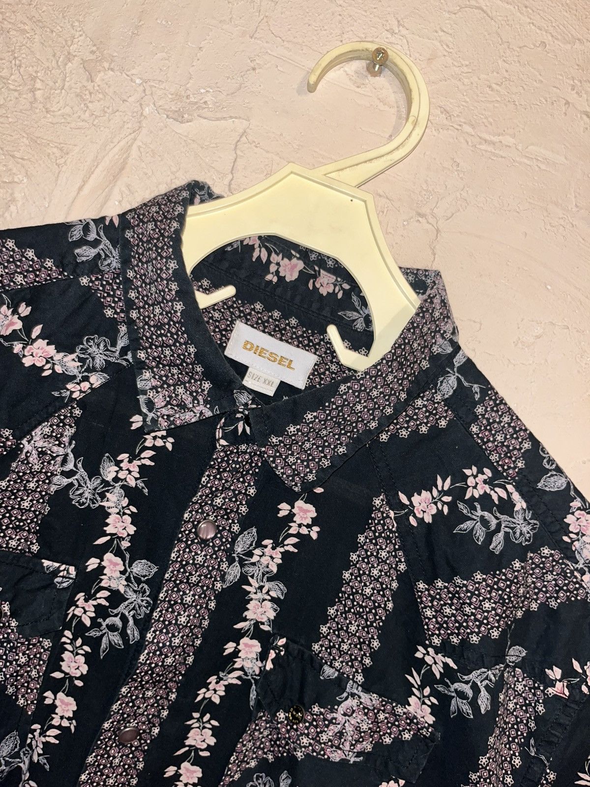 Diesel Vintage Diesel Shirt Short Sleeve Button up Flowers Ornament Size US L / EU 52-54 / 3 - 2 Thumbnail