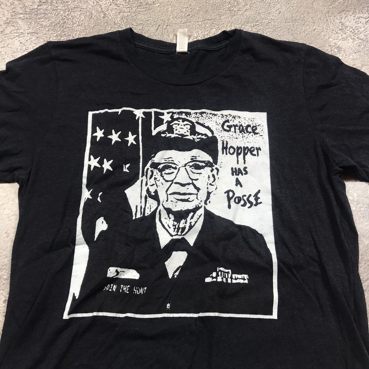 Vintage Vintage 90s Grace Hopper Graphic Tee Sun Faded Punk Baggy S Size US S / EU 44-46 / 1 - 3 Thumbnail