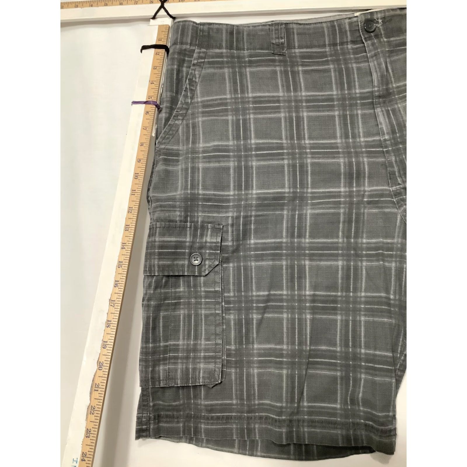Vintage True Nation Cargo Shorts Mens 46 Gray Plaid Cotton Lightweight Pockets Casual Size US 30 / EU 46 - 8 Thumbnail