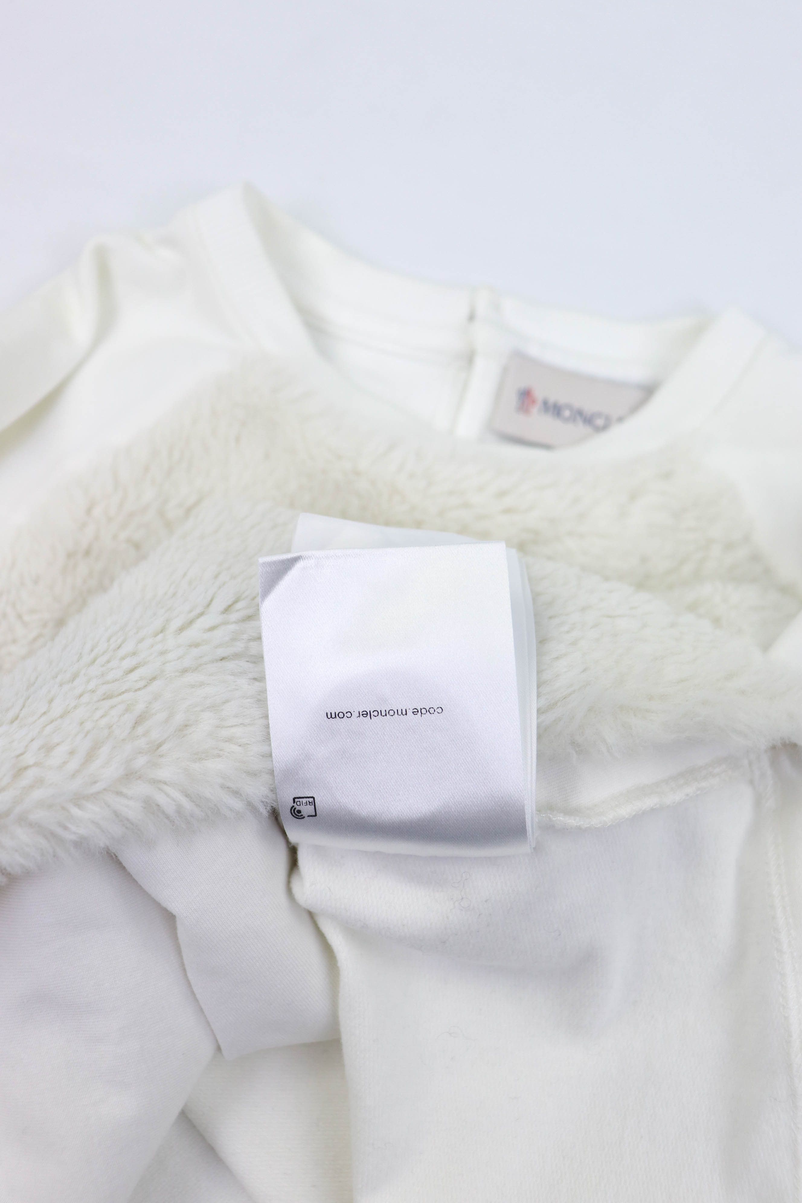 Moncler Moncler Girls Kids Faux Fur Front White Cotton Long Sleeve Size XXS / US 00 / IT 34 - 15 Thumbnail