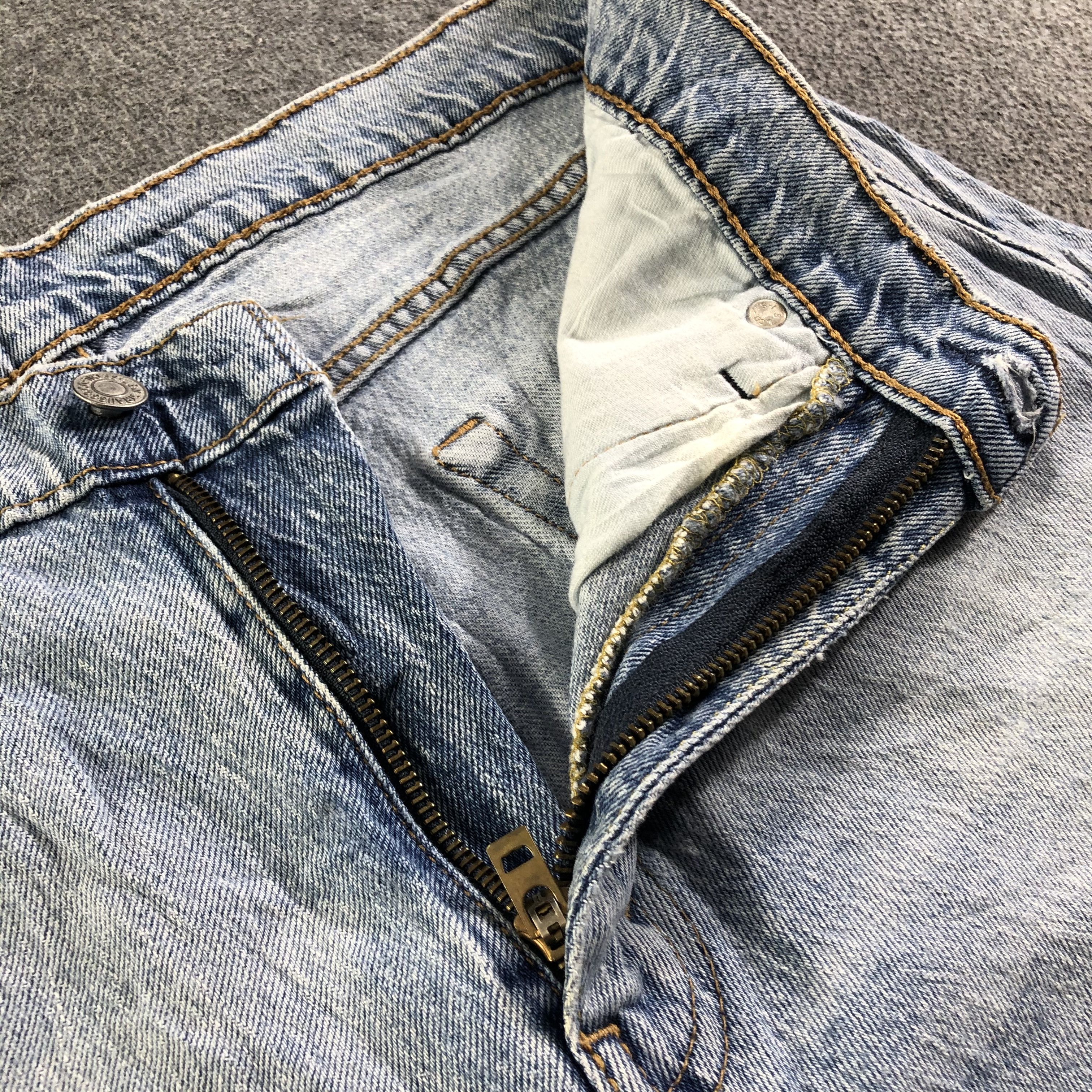 Levi's Vintage Light Wash Levis 541 Jeans-J4478 Size US 34 / EU 50 - 7 Thumbnail