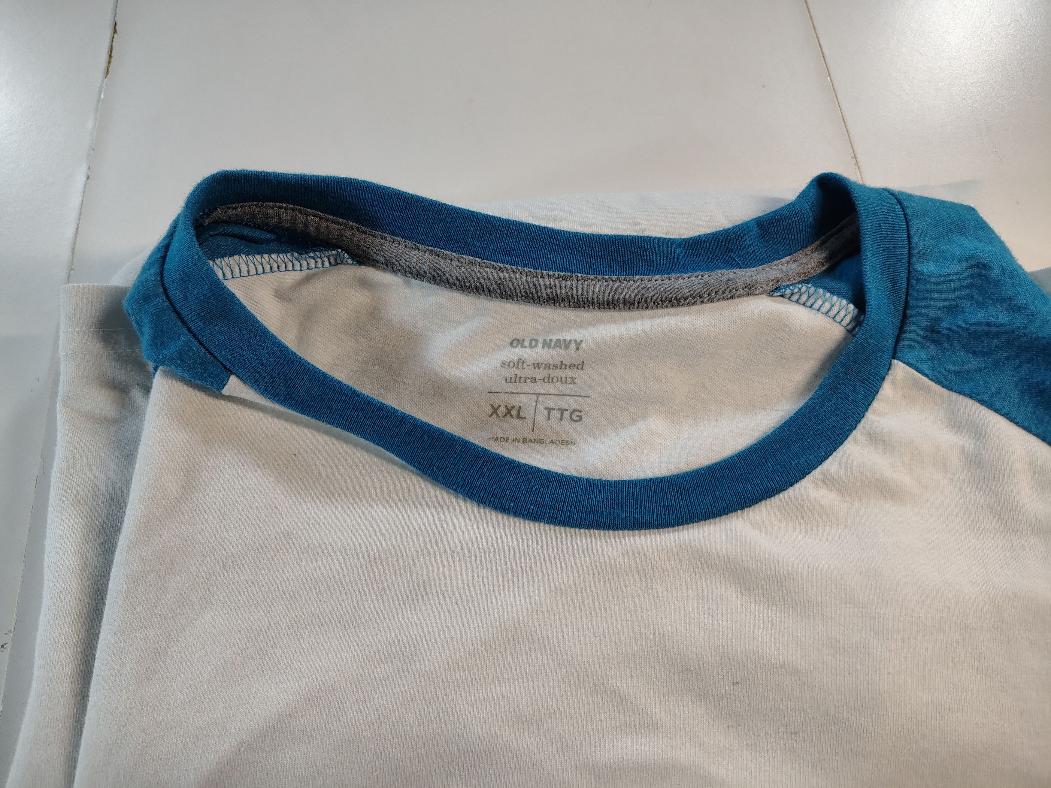 Old Navy Men's White & Blue XXL Long Sleeve Old Navy Plain Shirt Size US XXL / EU 58 / 5 - 2 Thumbnail