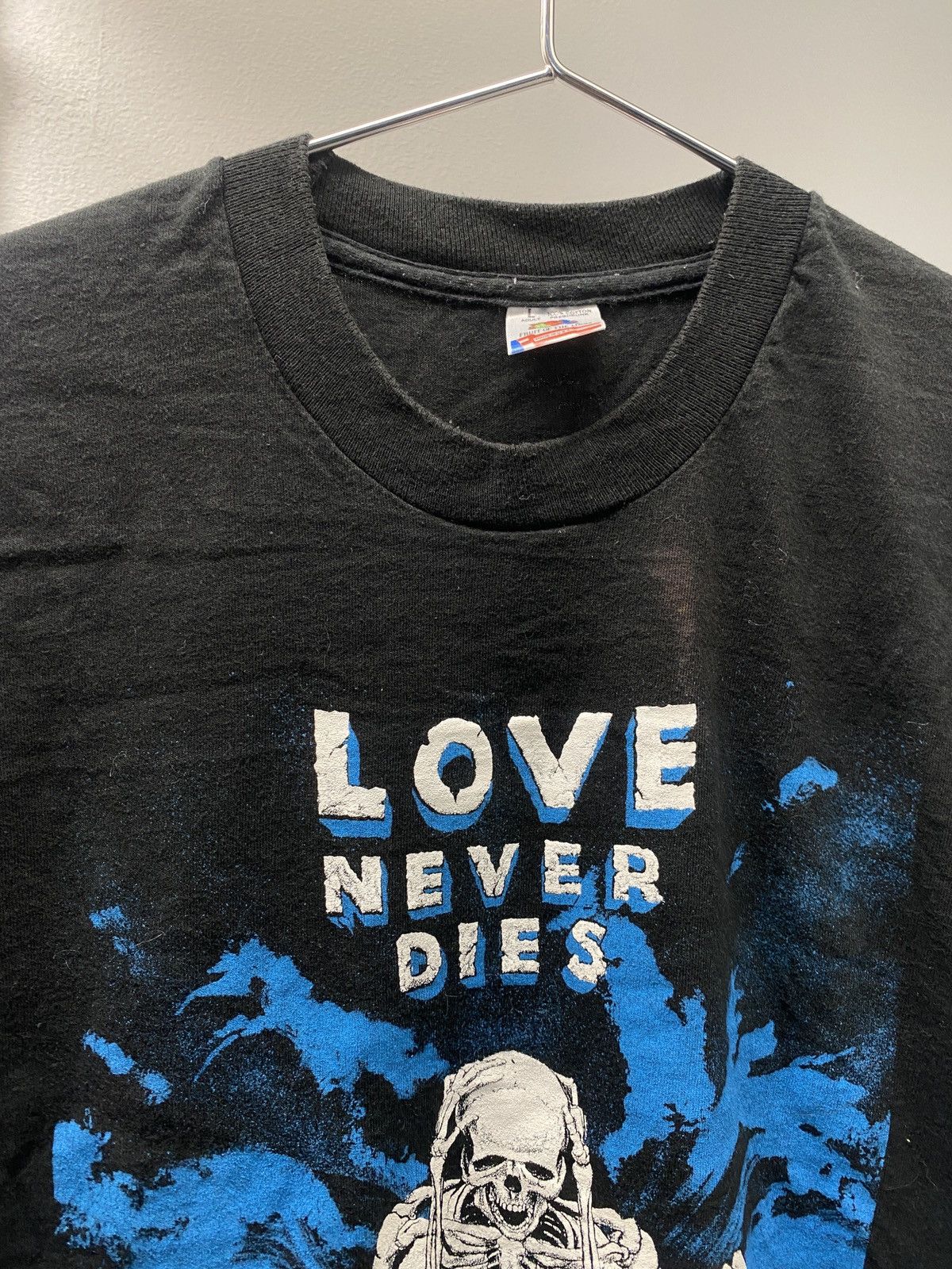 FASHON VICTIM LOVE NEVER DIES Tシャツ　90s IMG_9672_600x.jpg?v=1566317236