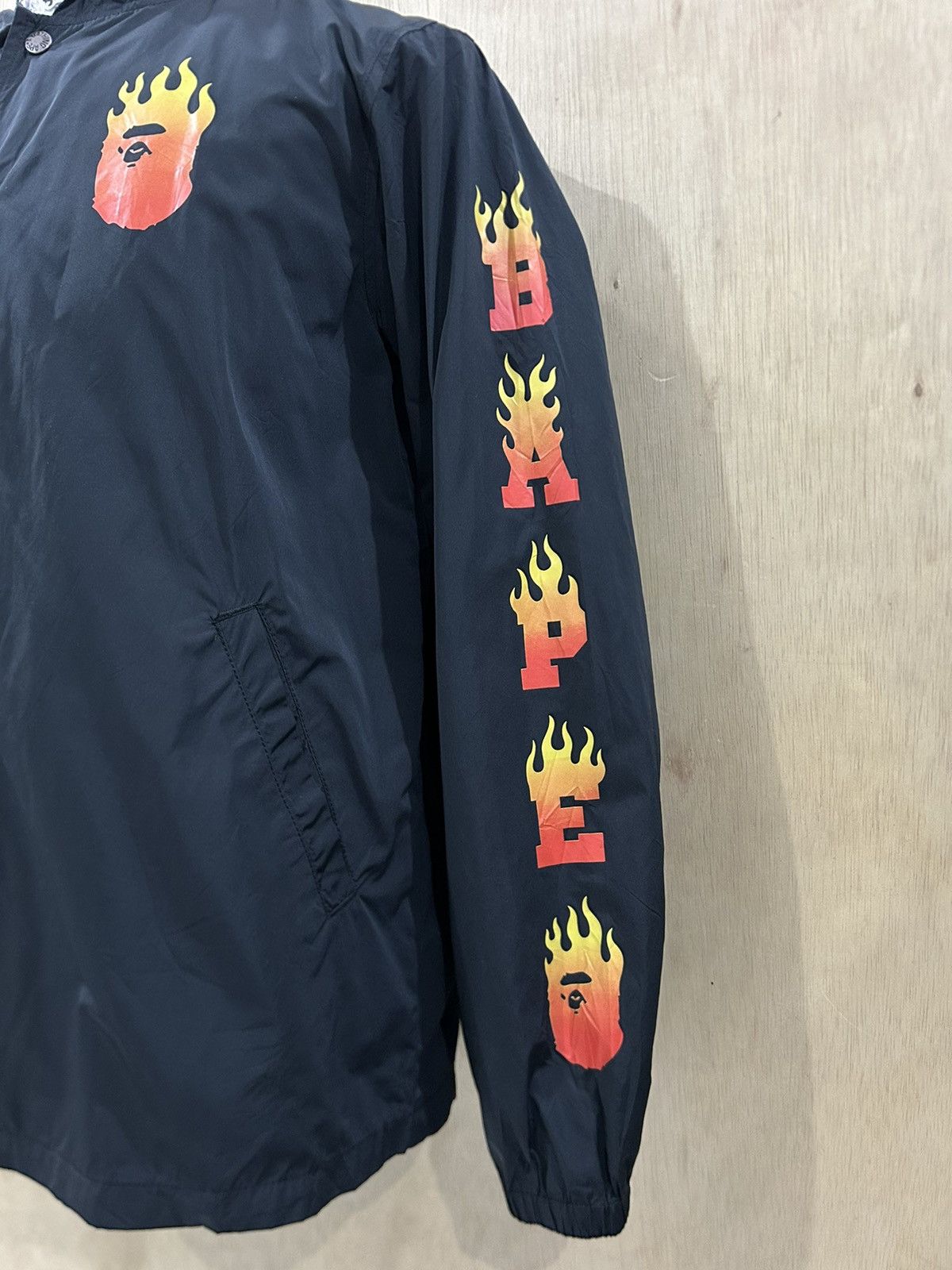 Bape BAPE Flame Hoodie Coach Jacket Size US M / EU 48-50 / 2 - 3 Thumbnail