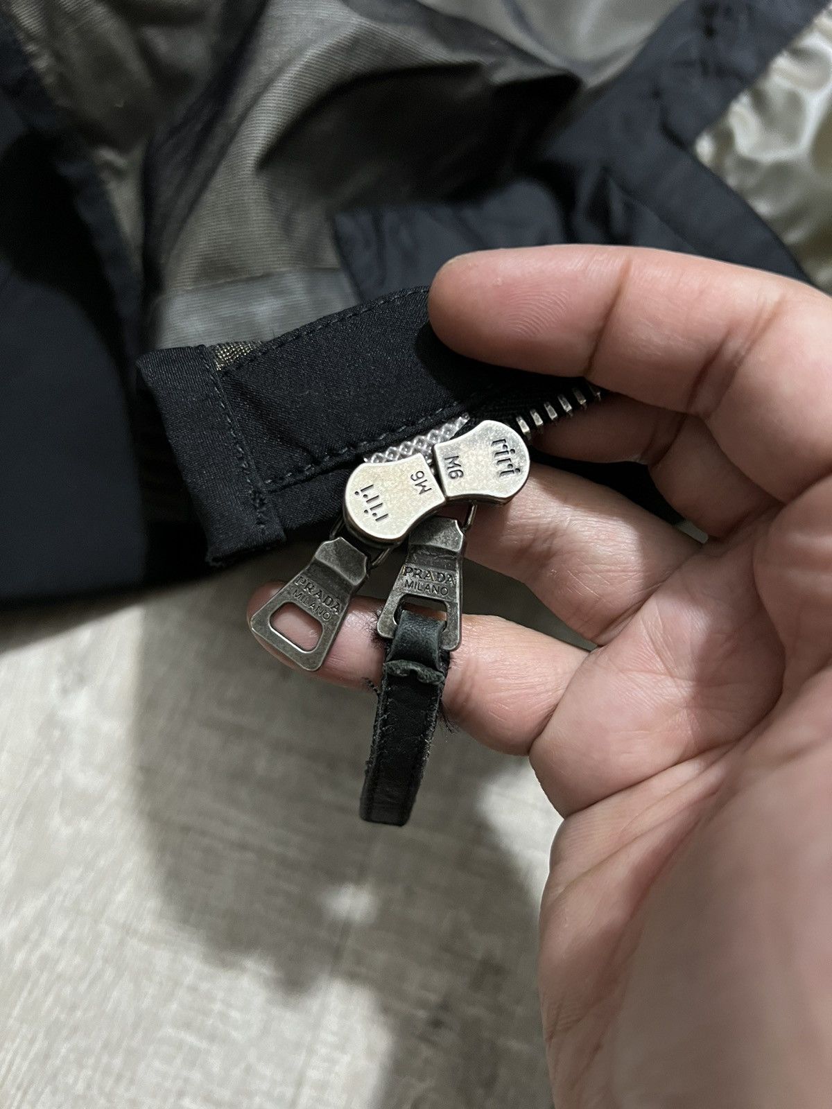 Goretex × Prada Prada goretex jacket Size M / US 6-8 / IT 42-44 - 10 Thumbnail