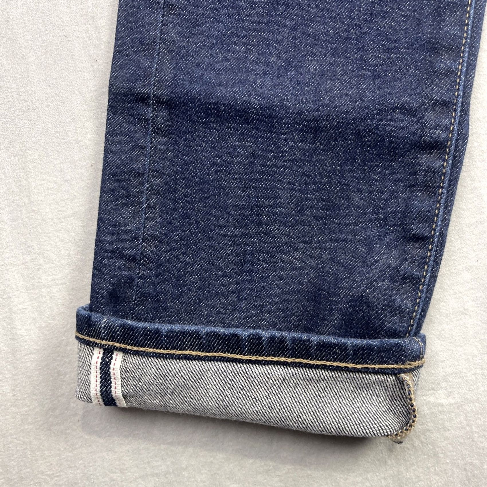 Uniqlo Uniqlo Jeans Mens 32x32 Japan Kaihara Selvedge Denim Slim Straight Low Indigo Size US 32 / EU 48 - 2 Thumbnail
