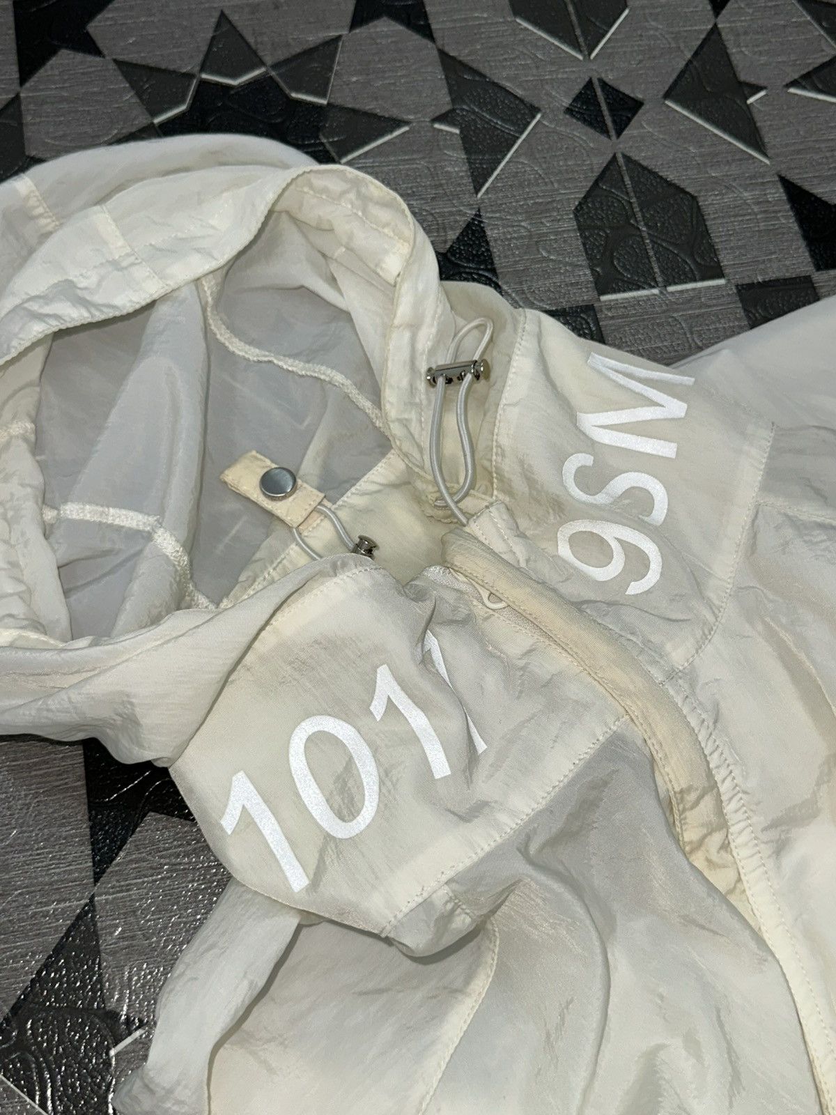 1017 ALYX 9SM FW19 1017 Alyx 9SM Reflective Lightweight Windbreaker Size US L / EU 52-54 / 3 - 24 Thumbnail