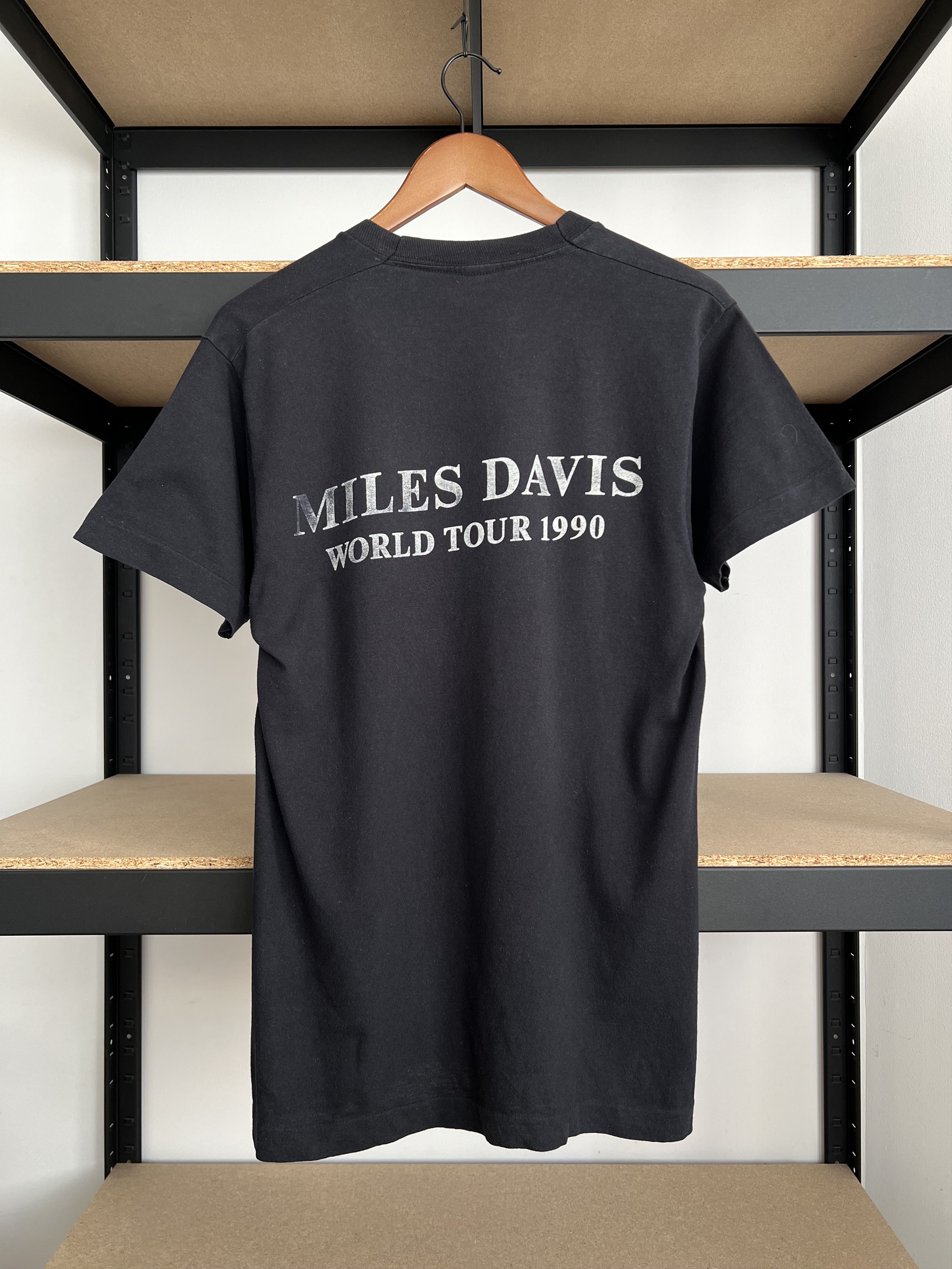 Band Tees Vintage 1990 Miles Davis World Tour Jazz Black T-shirt Size US M / EU 48-50 / 2 - 4 Thumbnail