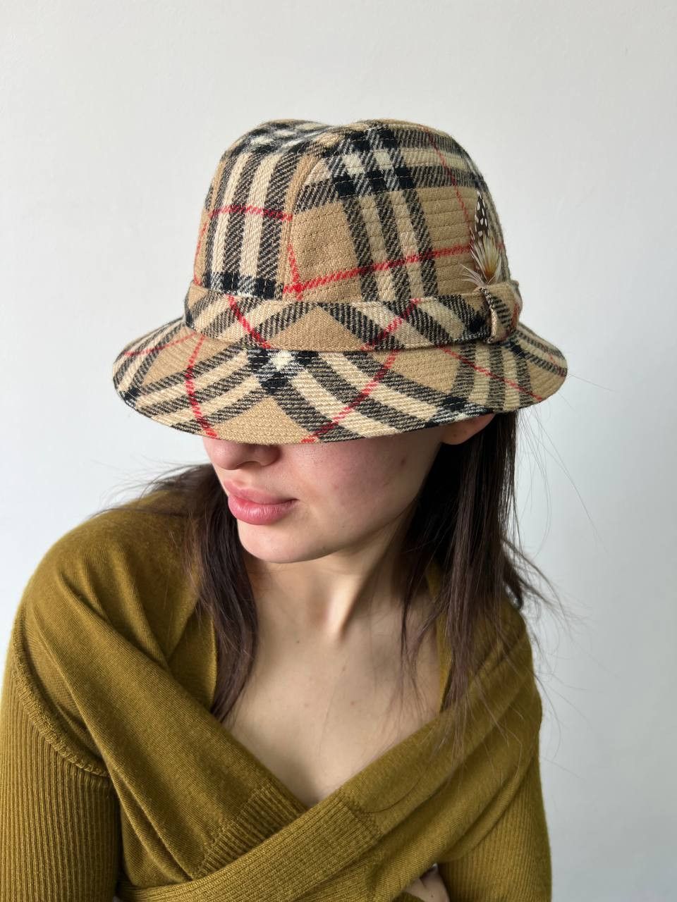 Burberry Burberrys Vintage Nova Check Wool Hat with a feather Size ONE SIZE - 1 Thumbnail