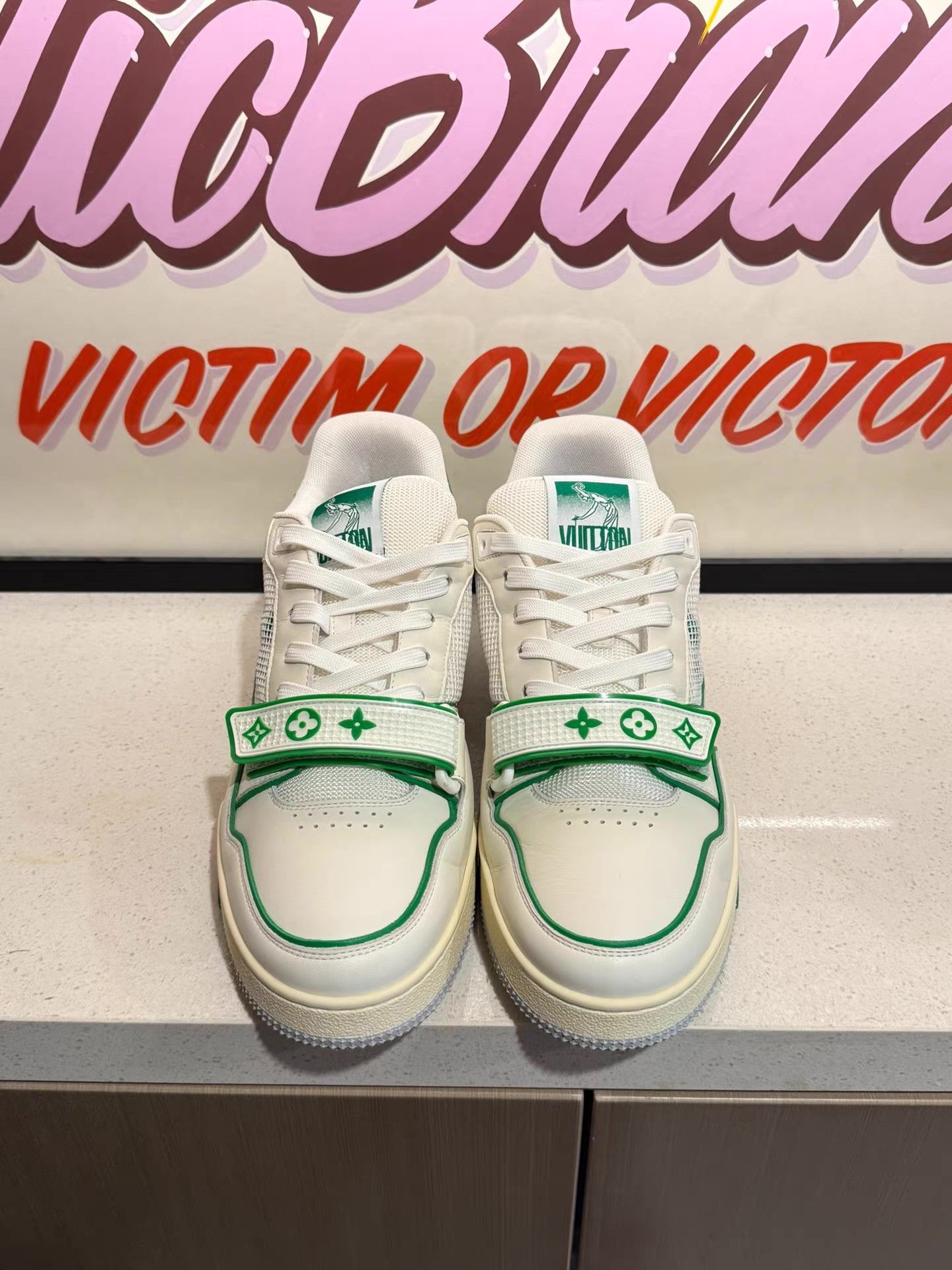 Louis Vuitton Louis Vuitton Trainer Classic monogram pattern Ｑ20 Size US 8.5 / EU 41-42 - 7 Thumbnail