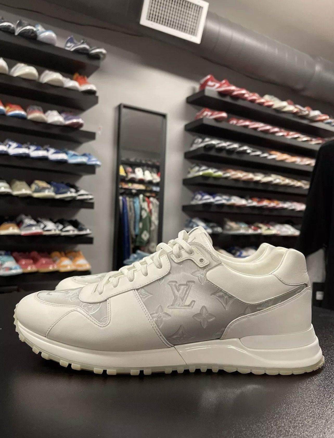 Louis Vuitton Size 9.5LV/10.5US Louis Vuitton Run Away White iridescent Size US 10.5 / EU 43-44 - 1 Thumbnail