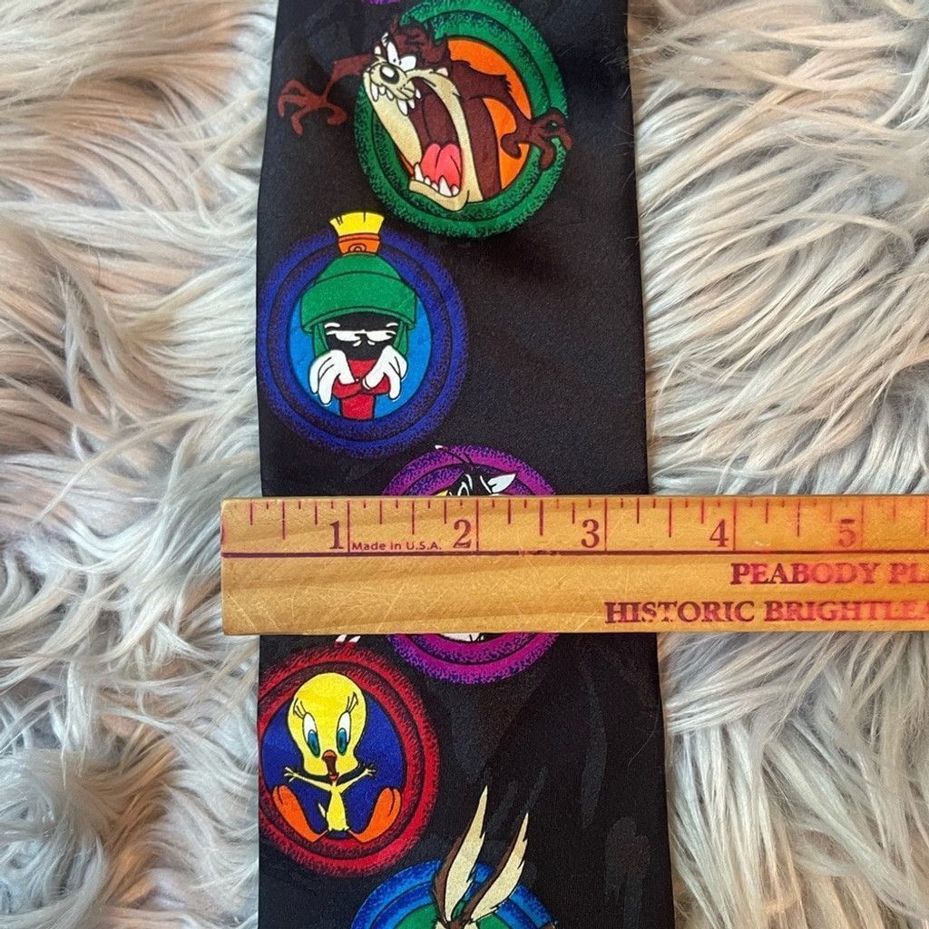Warner Bros Looney Tuned vtg character tie(measurements shown) Size ONE SIZE - 6 Thumbnail