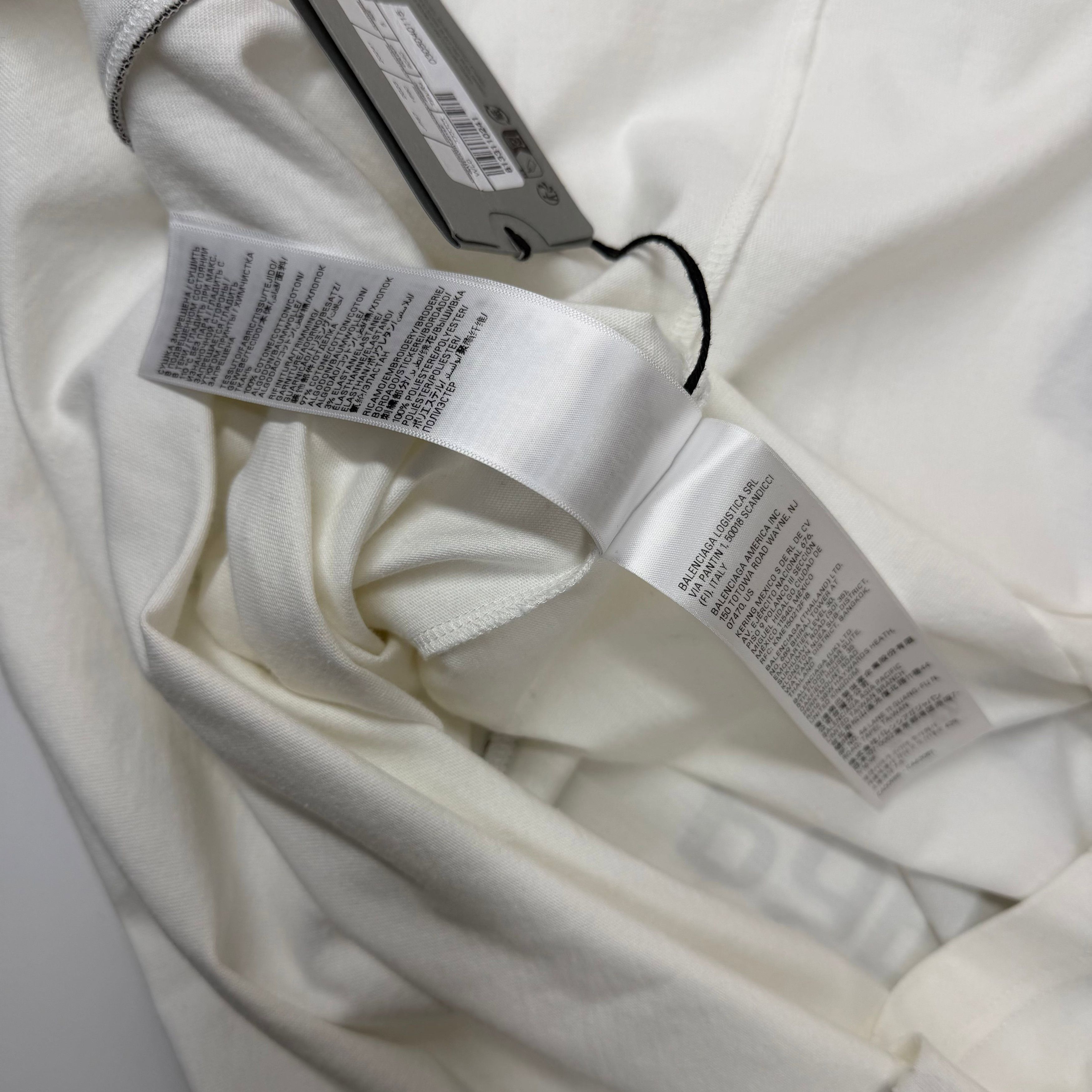 Balenciaga Balenciaga Soho Oversized Soccer Shirt White 5 (XXXXL) Size US XXL / EU 58 / 5 - 6 Thumbnail