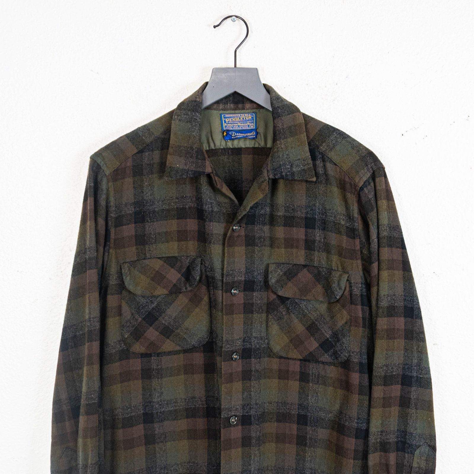 Pendleton 1950s Pendleton Wool Board Shirt Desmond’s Plaid Loop Collar Size US M / EU 48-50 / 2 - 13 Thumbnail