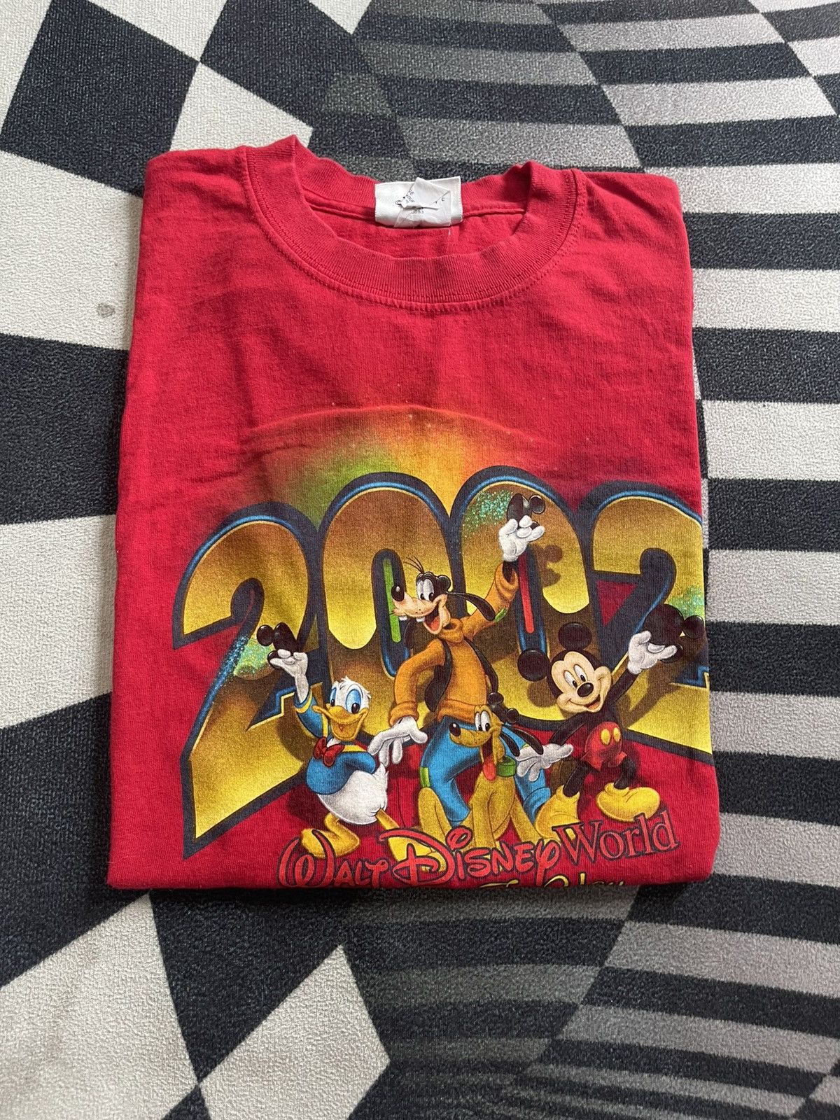 Disney 2002 Walt Disney World "Ears To You" Mickey & Friends Tee Size US XL / EU 56 / 4 - 1 Thumbnail